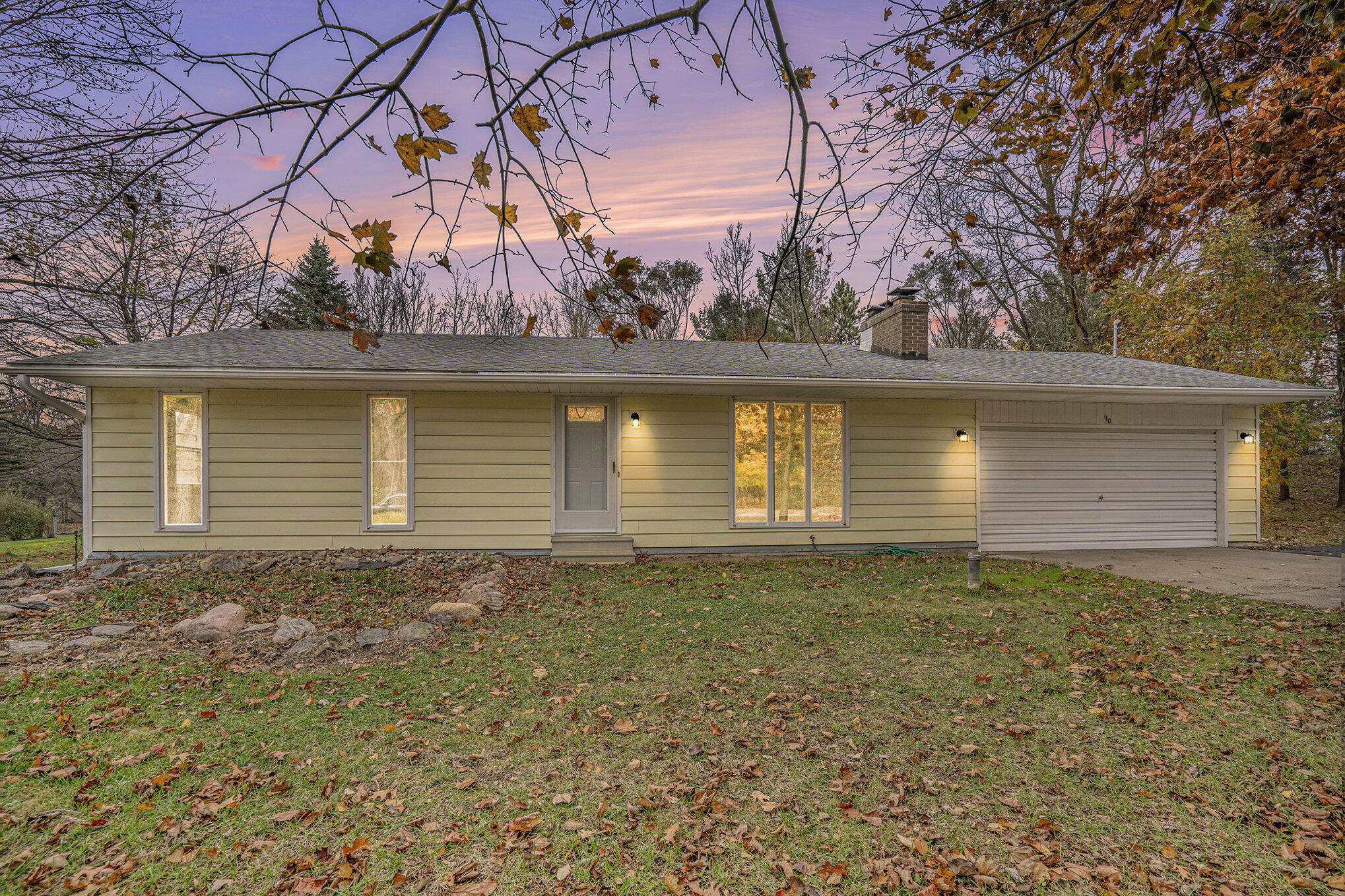 110 W Hatmaker Rd.