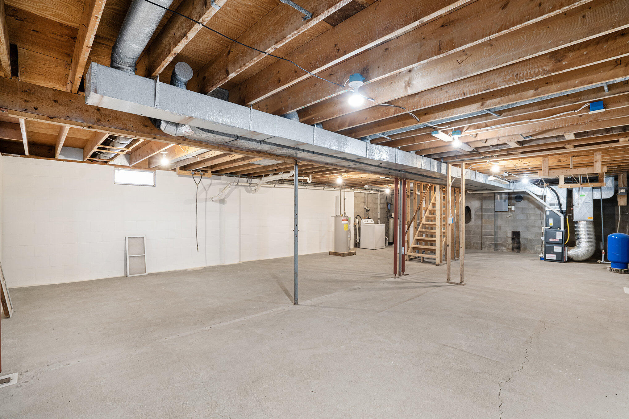 110 W Hatmaker Rd.