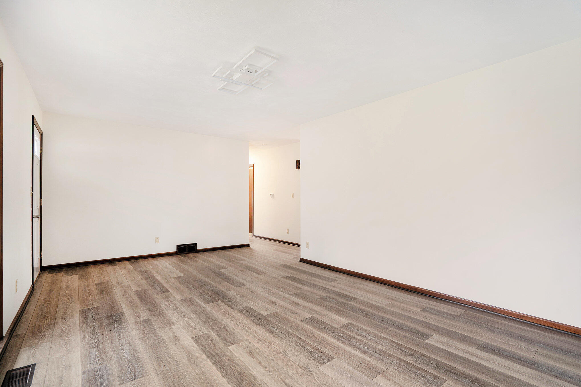 110 W Hatmaker Rd.