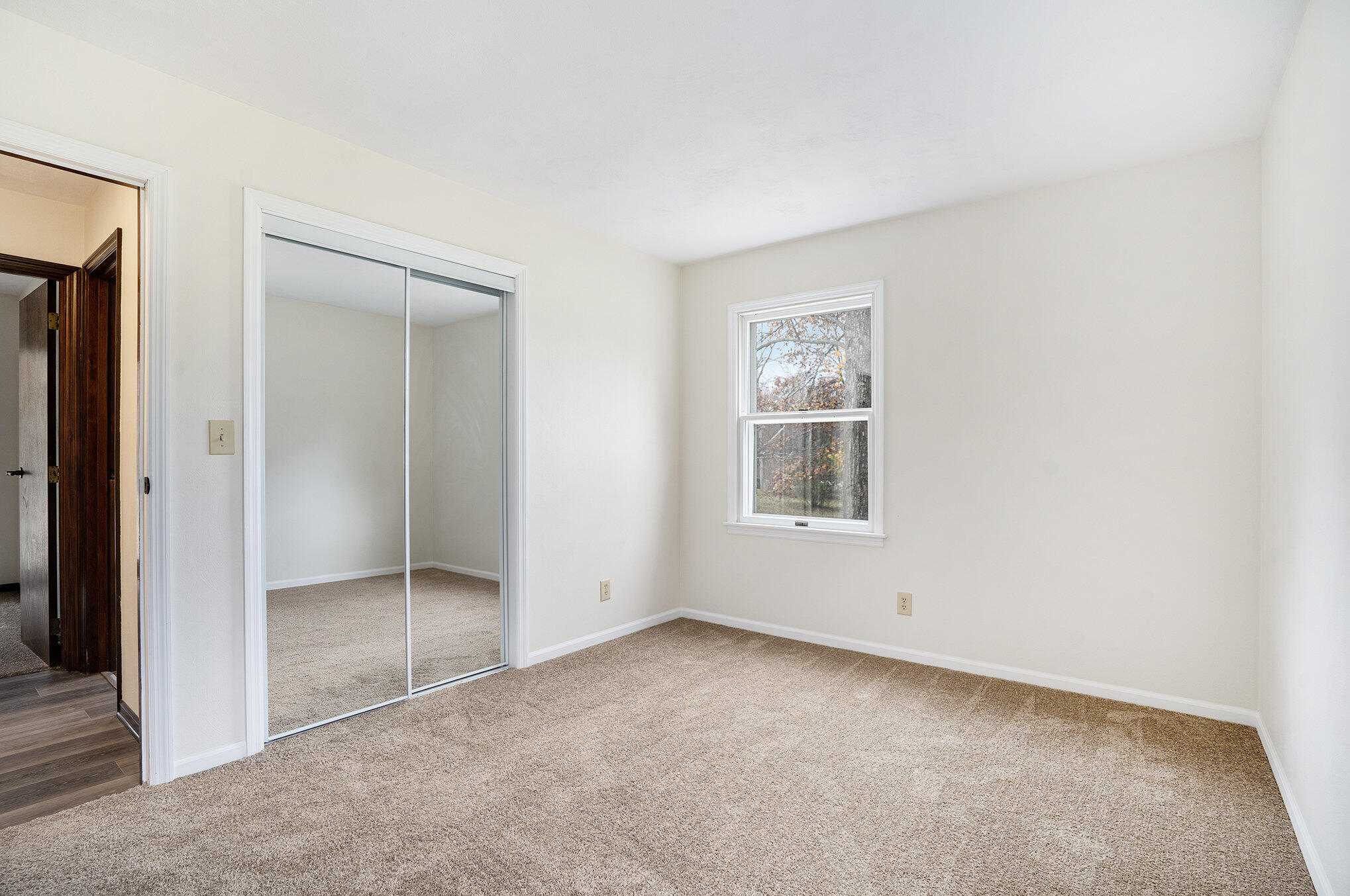 110 W Hatmaker Rd.
