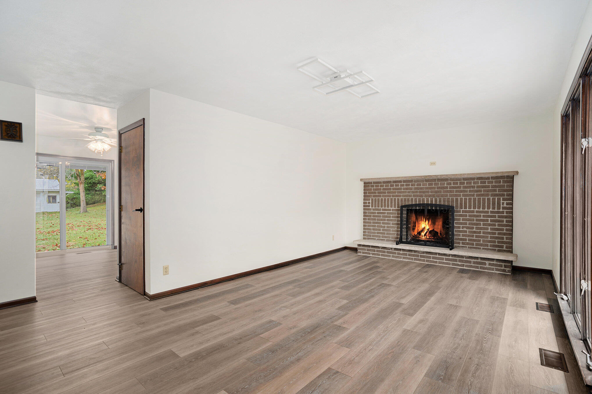 110 W Hatmaker Rd.