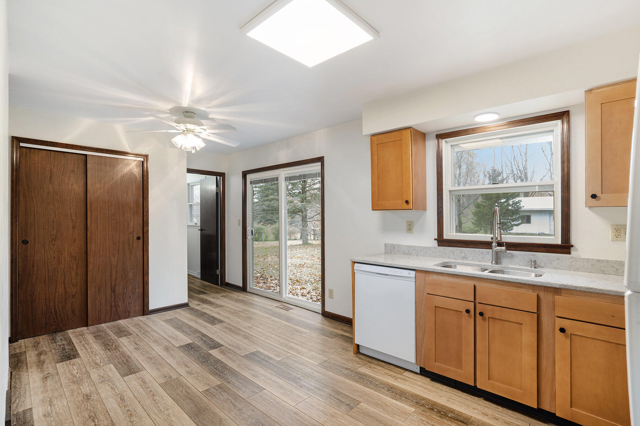 110 W Hatmaker Rd.
