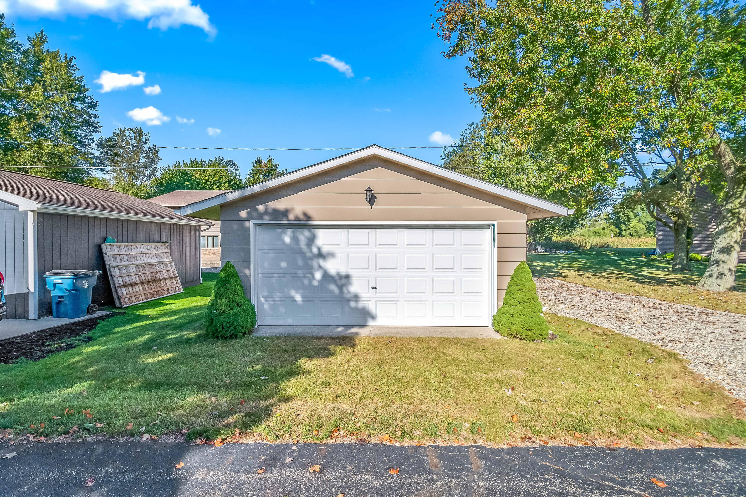 151 Lakeside Drive