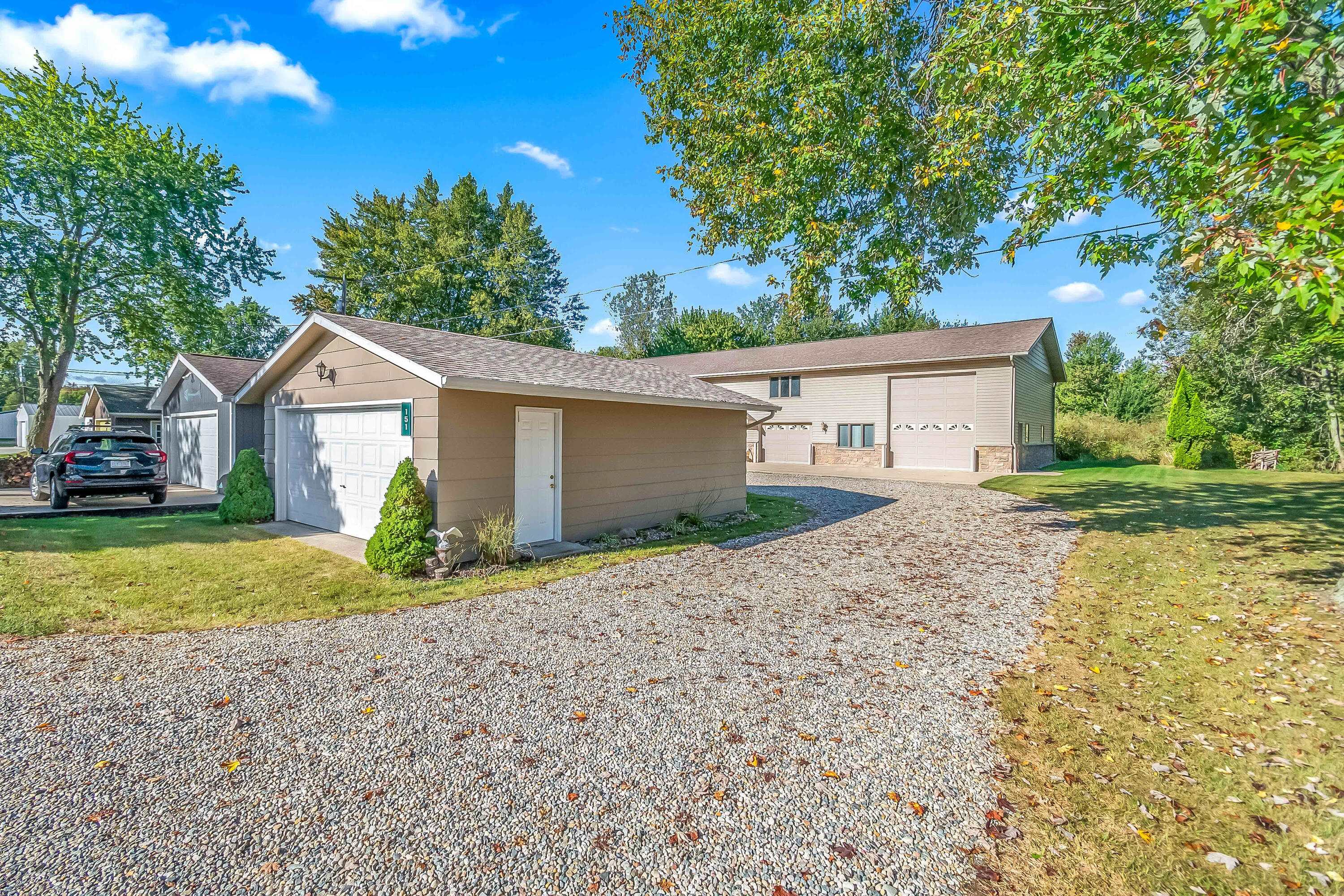 151 Lakeside Drive