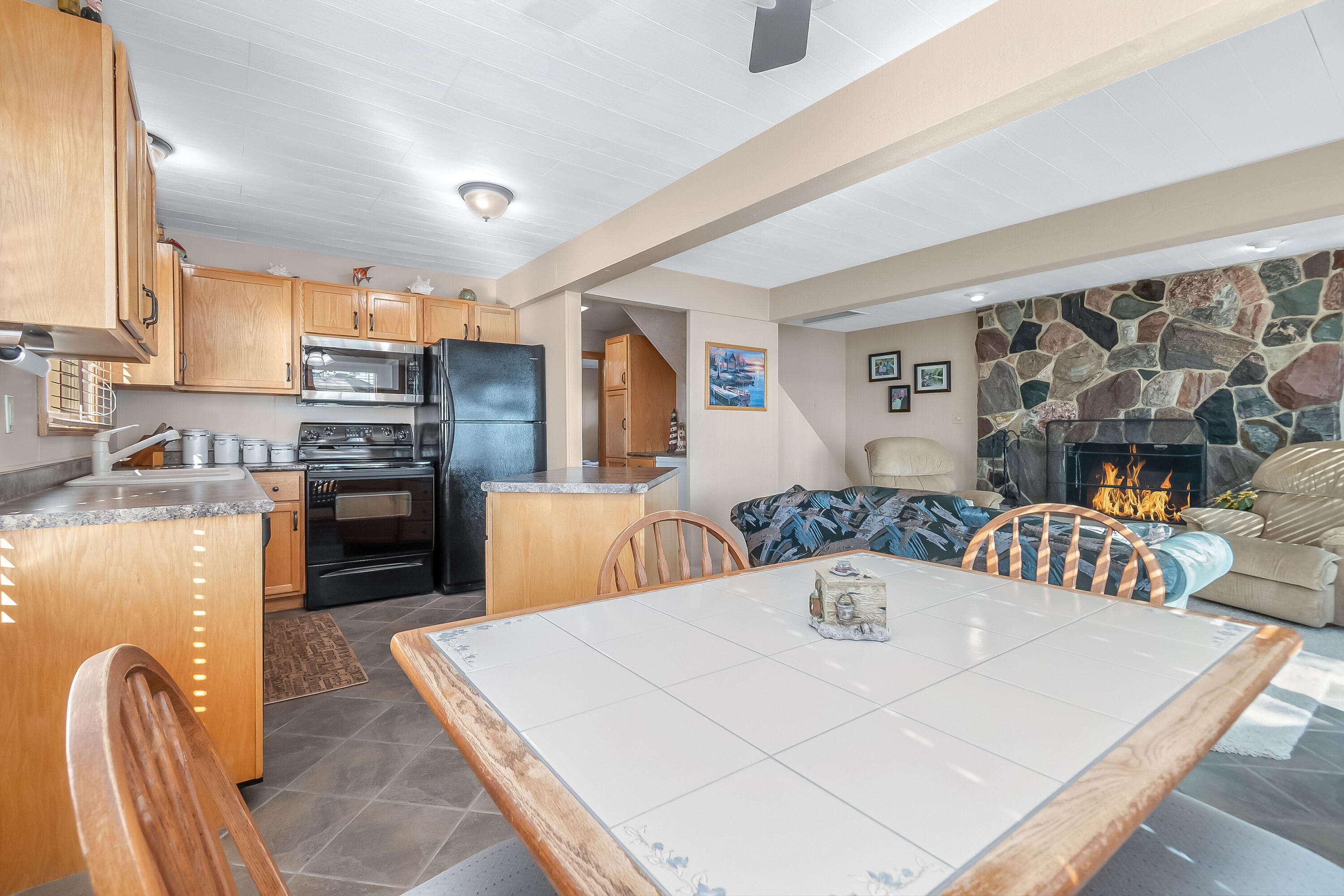 151 Lakeside Drive