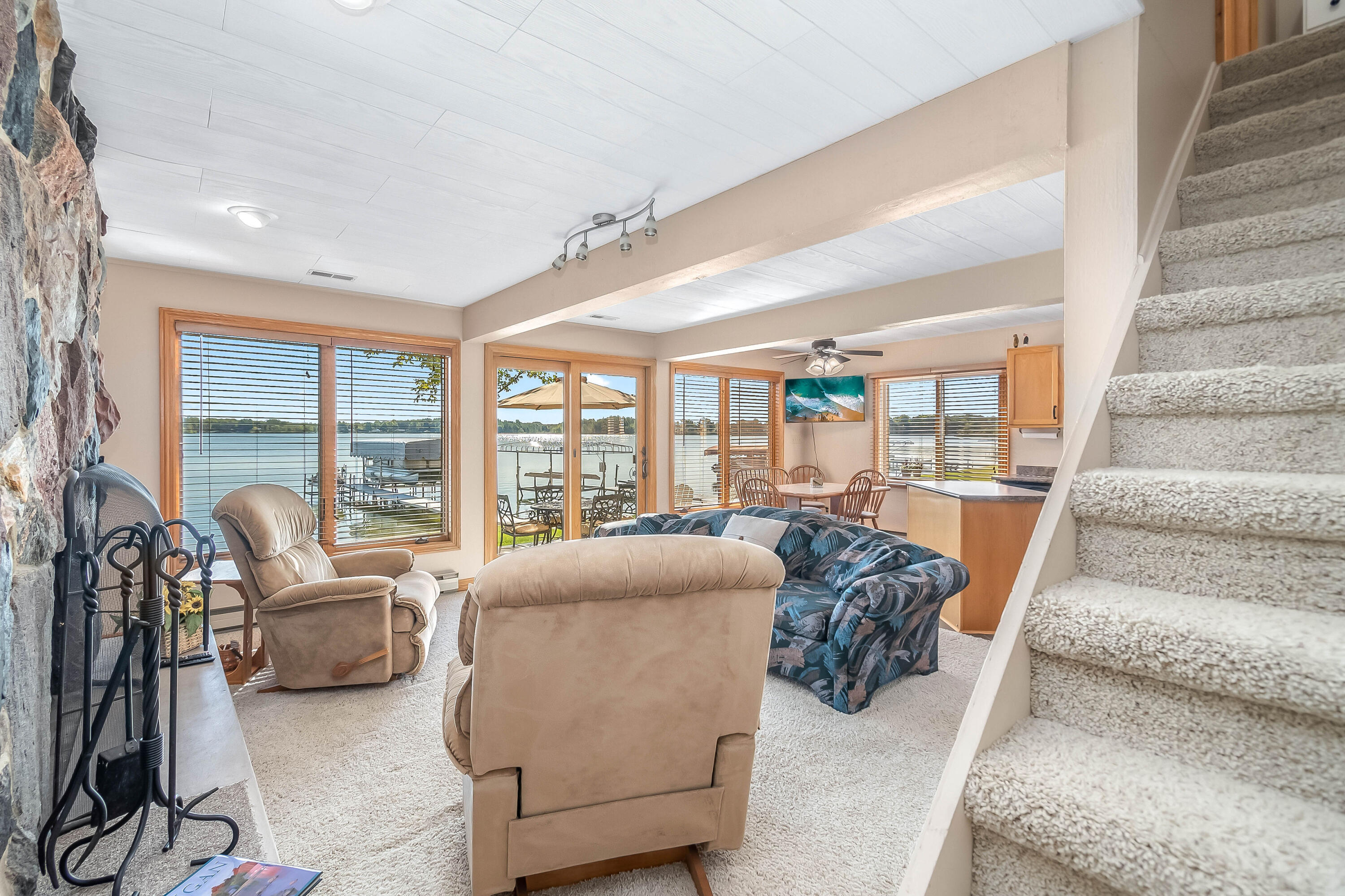 151 Lakeside Drive