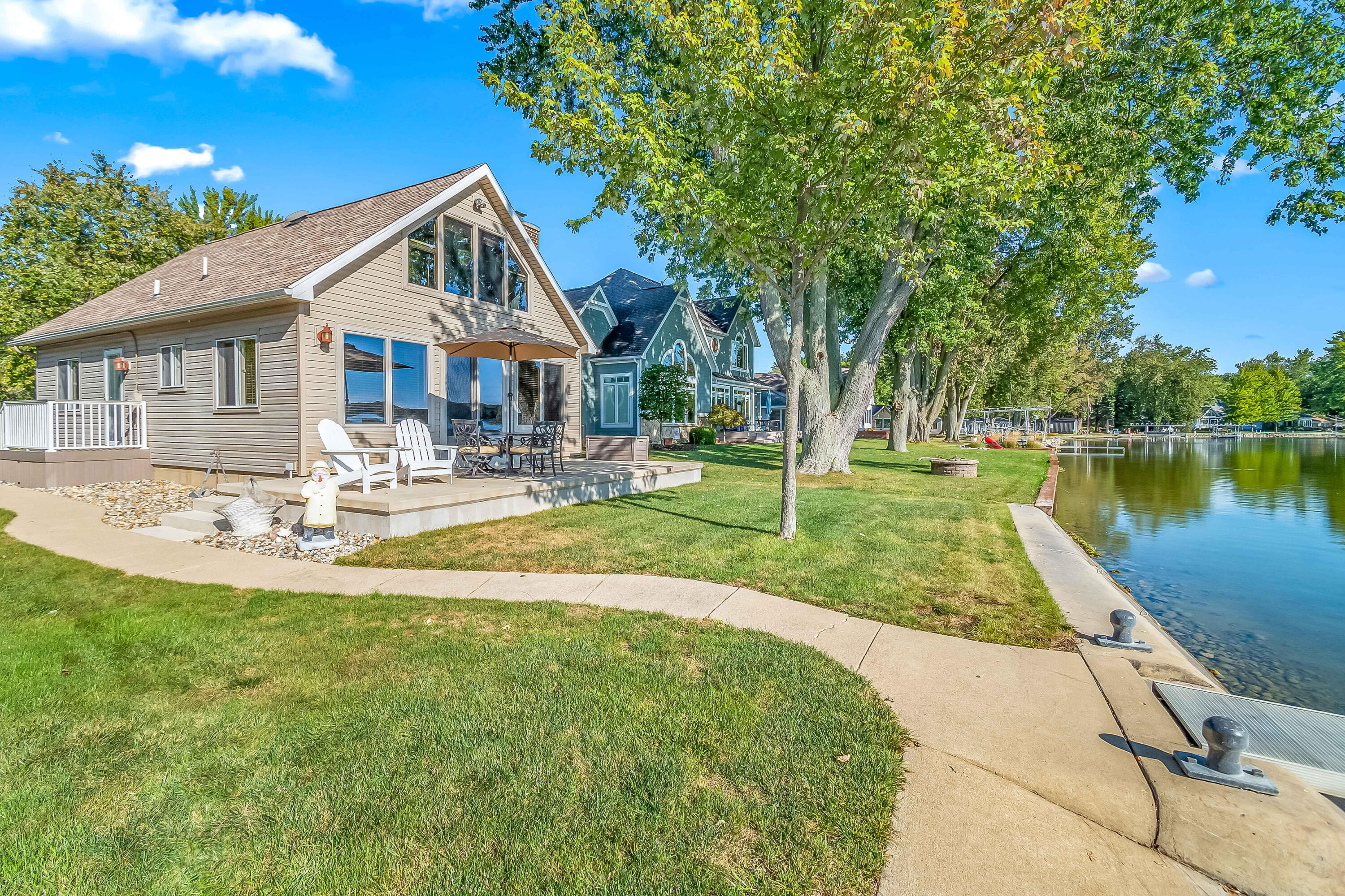 151 Lakeside Drive