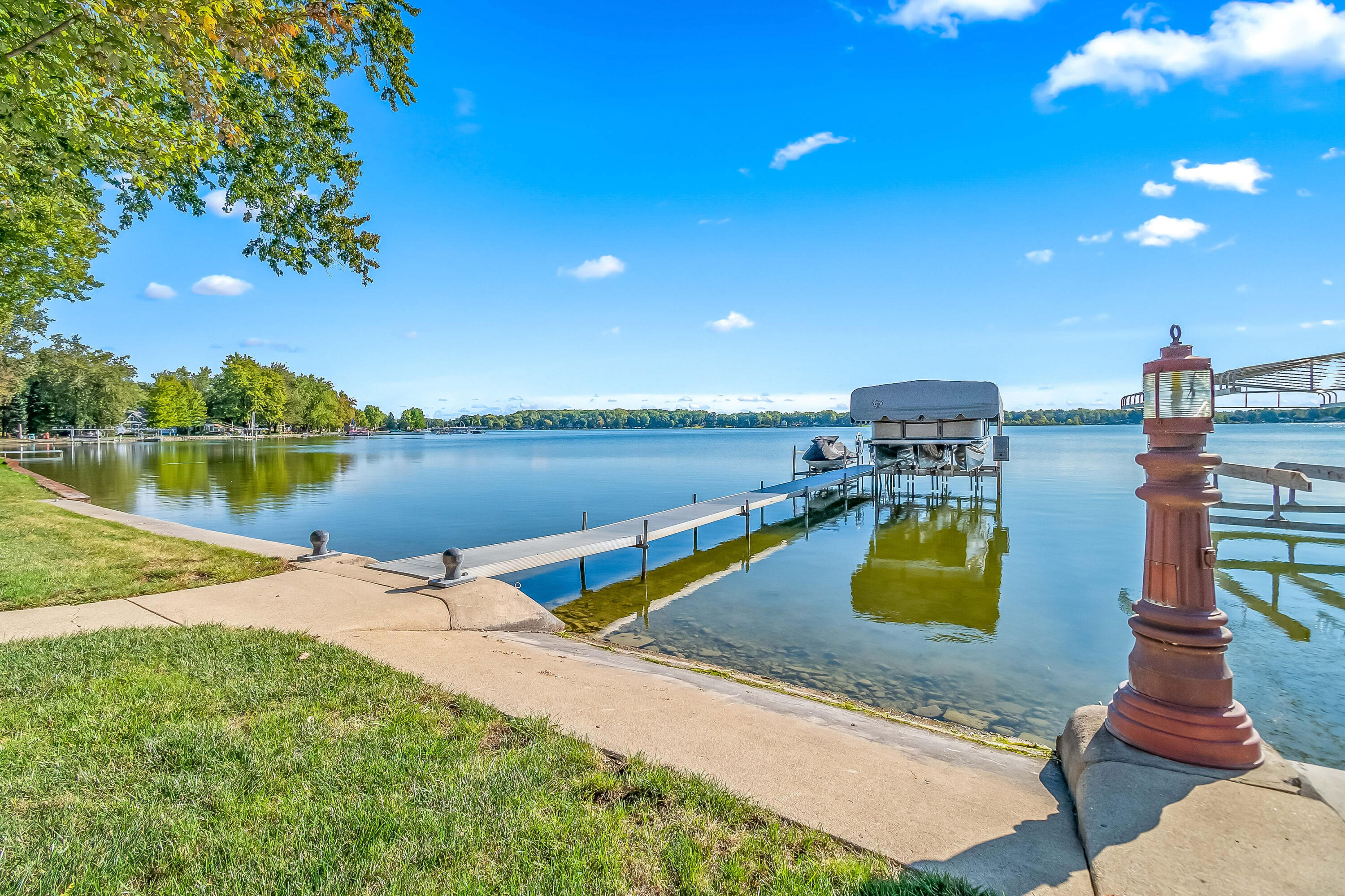 151 Lakeside Drive