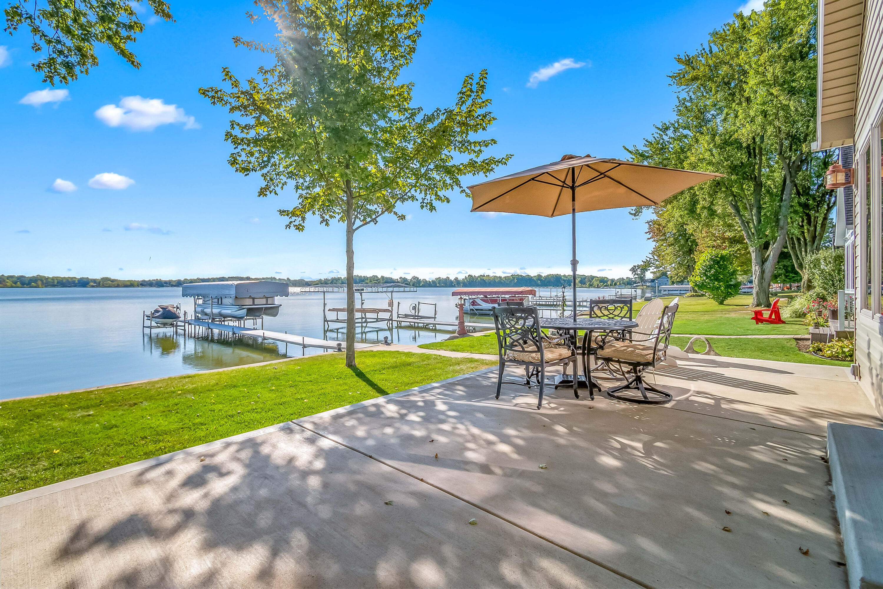 151 Lakeside Drive