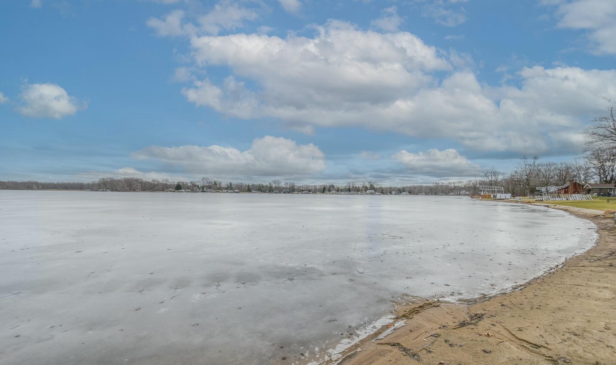 419 Sunny Shores Drive