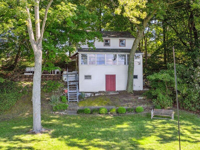 4142 Beach Drive
