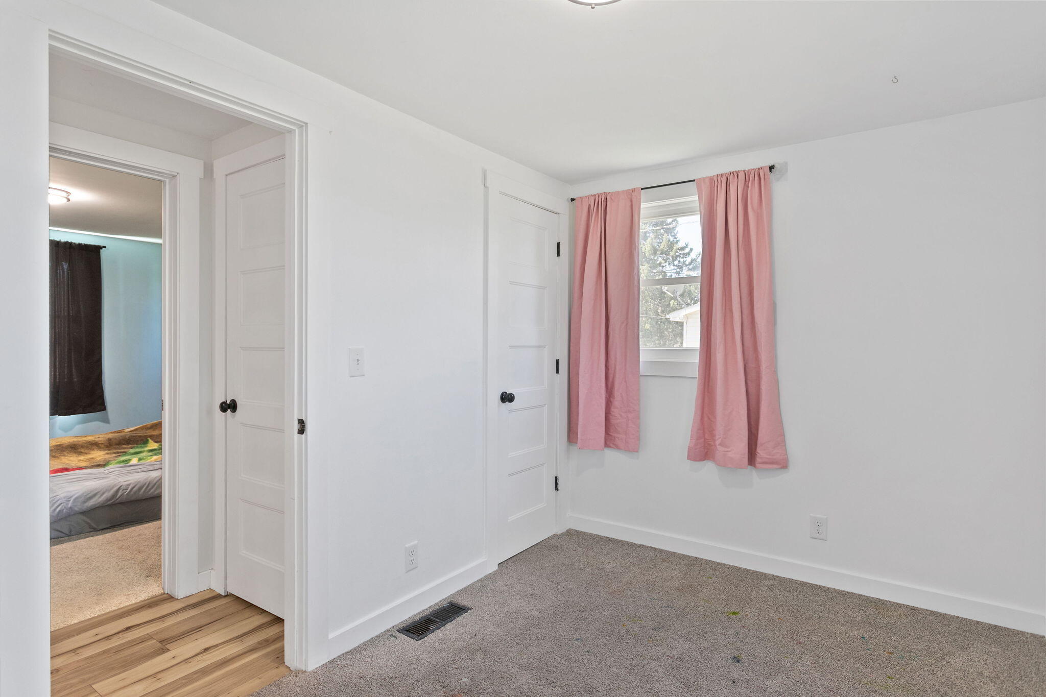 74 Hawley Street