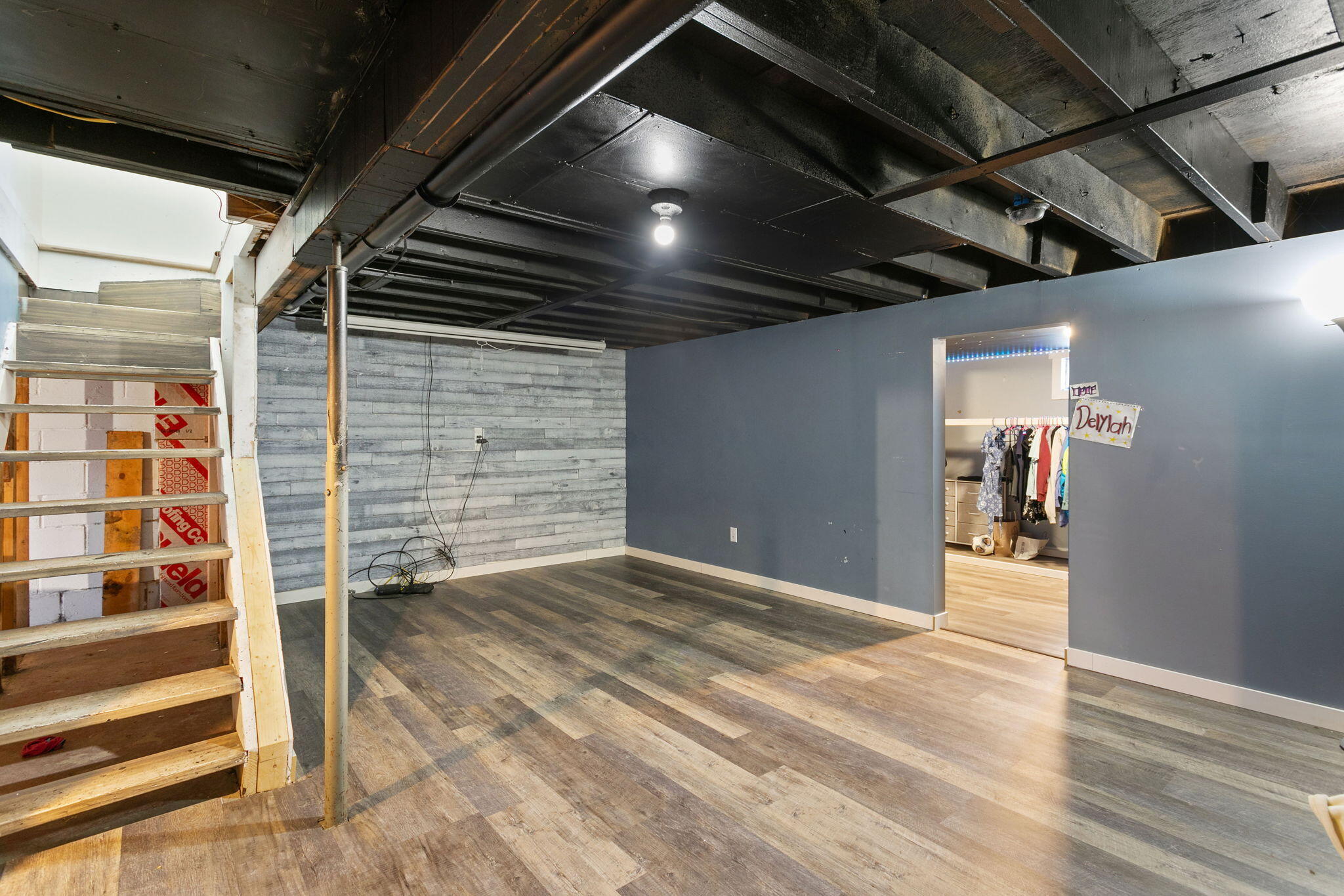 74 Hawley Street