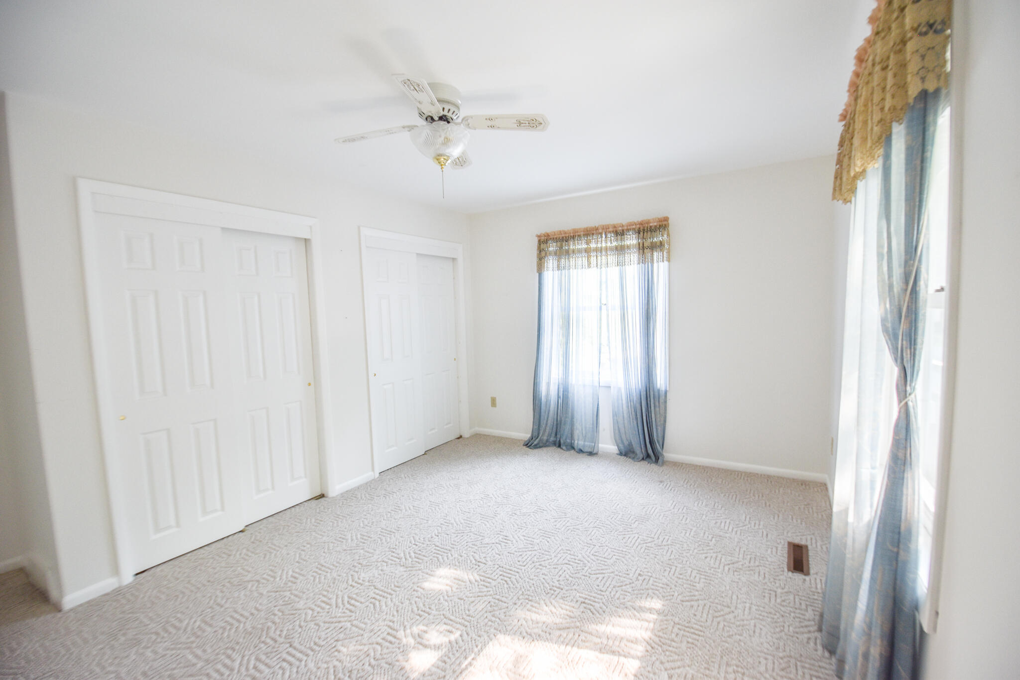 180 Crockett Drive