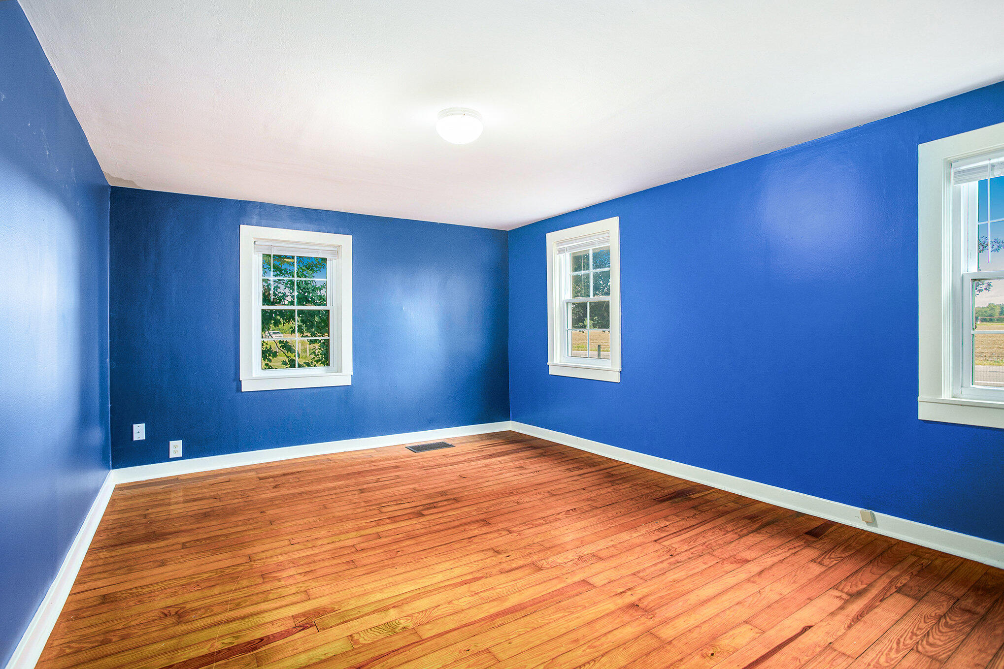 317 W Colon Road