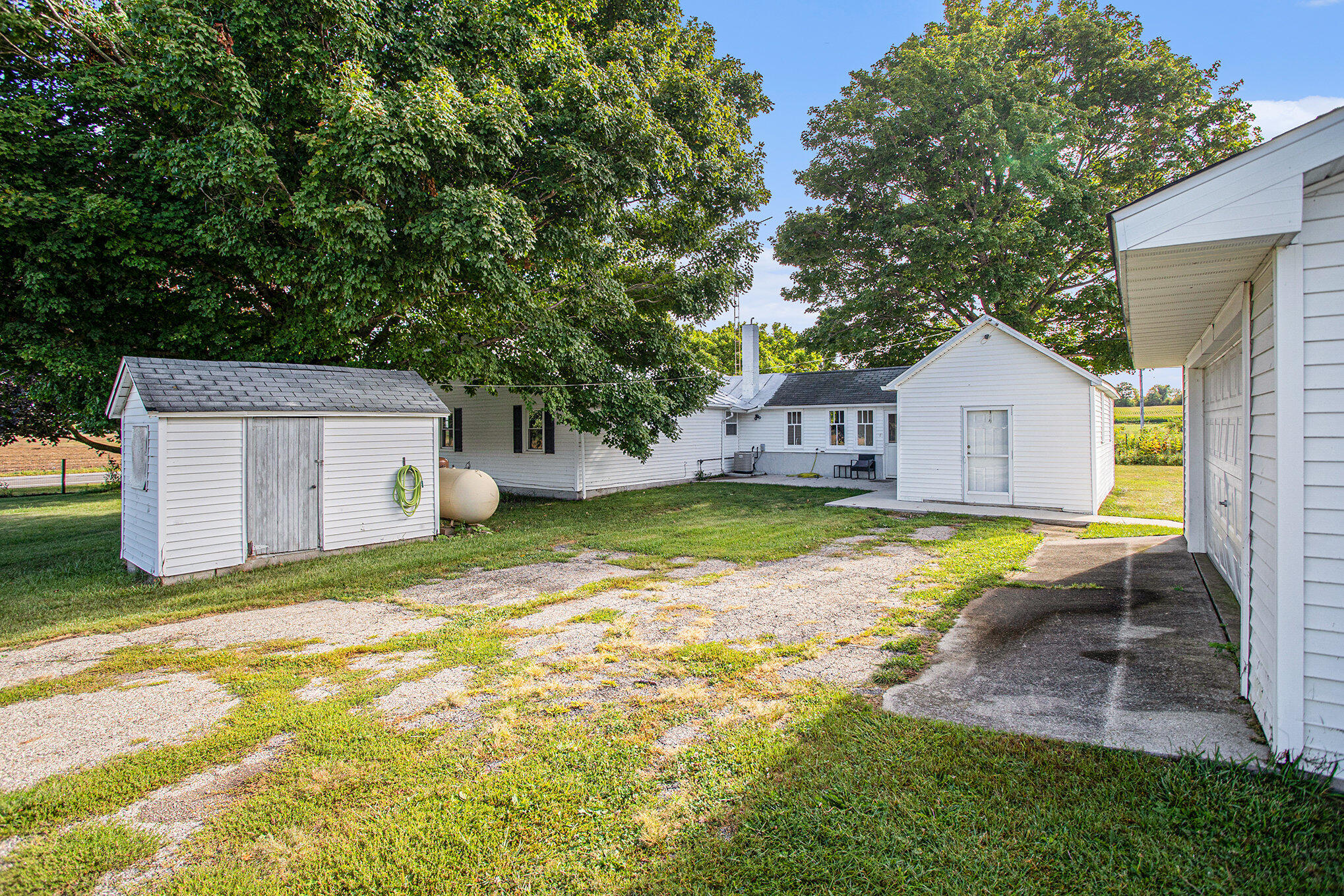 317 W Colon Road