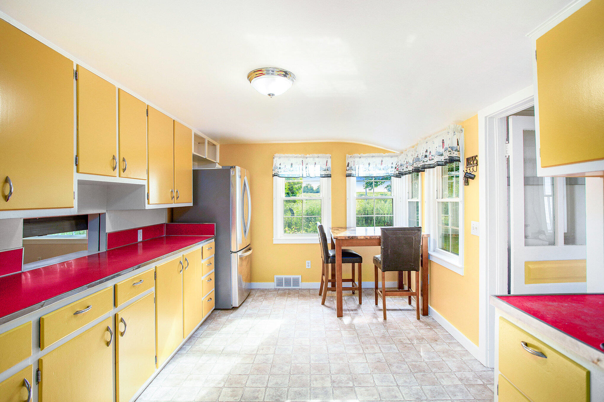 317 W Colon Road