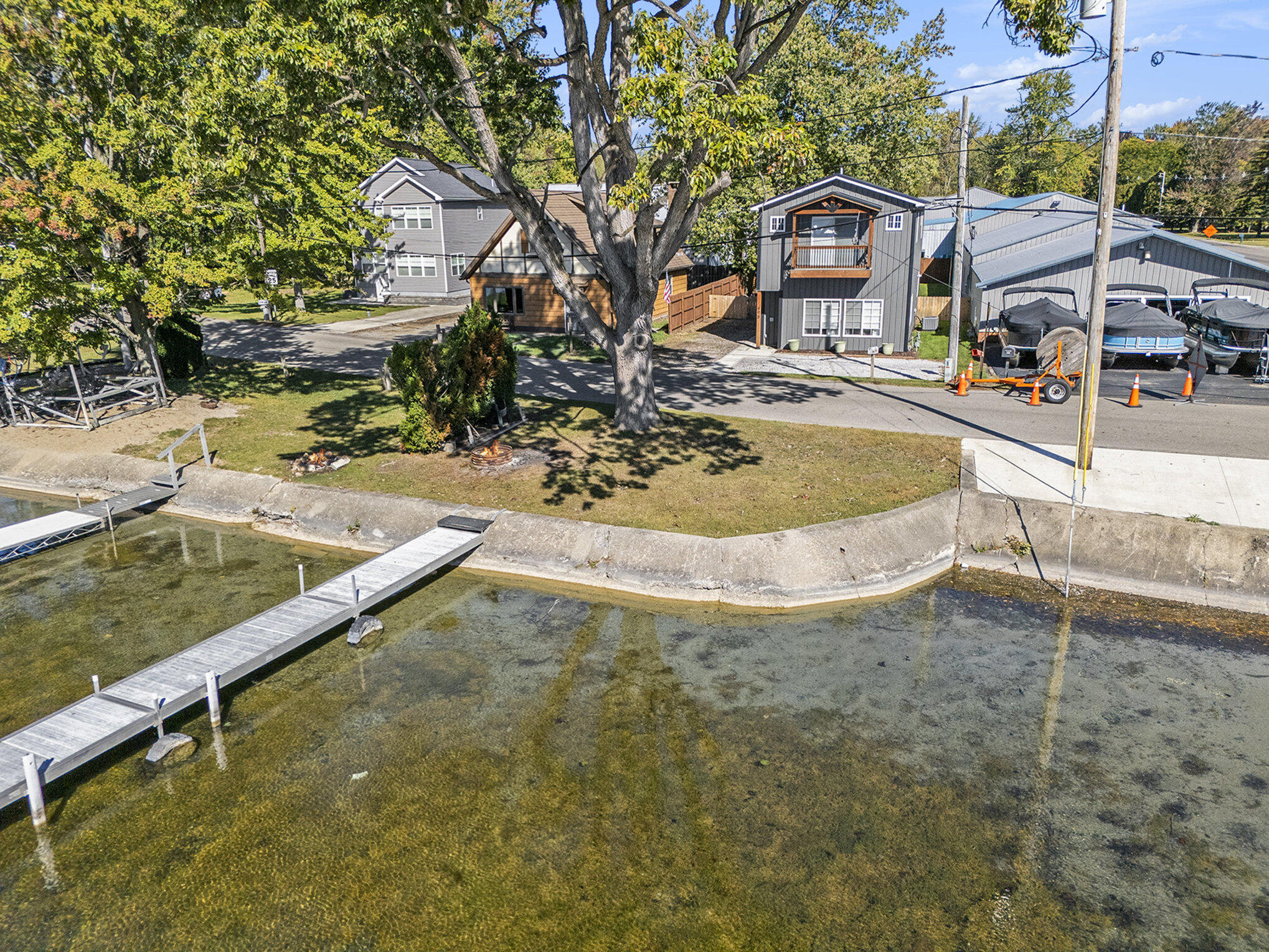 498 Warren Road