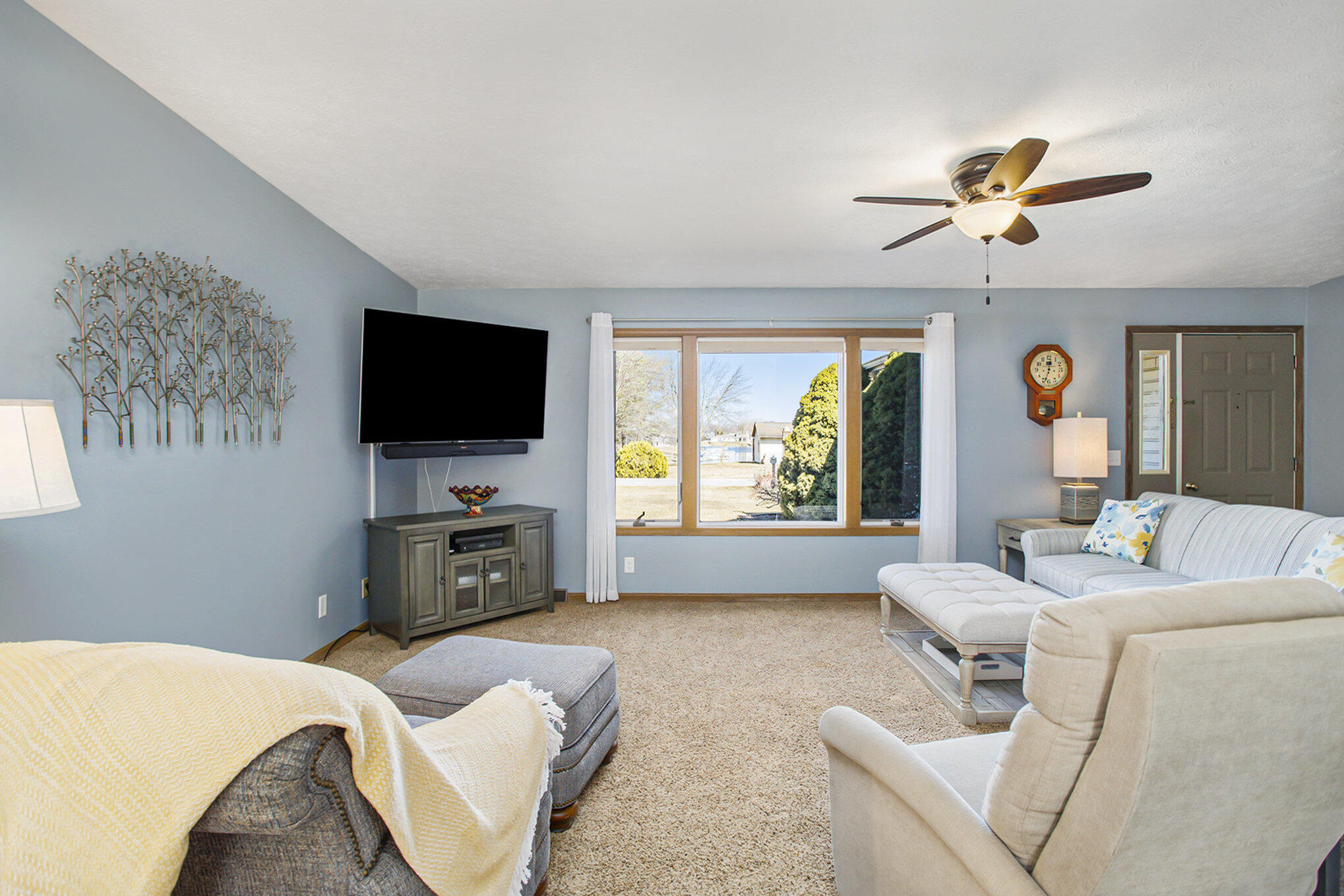 437 Kenaston Drive