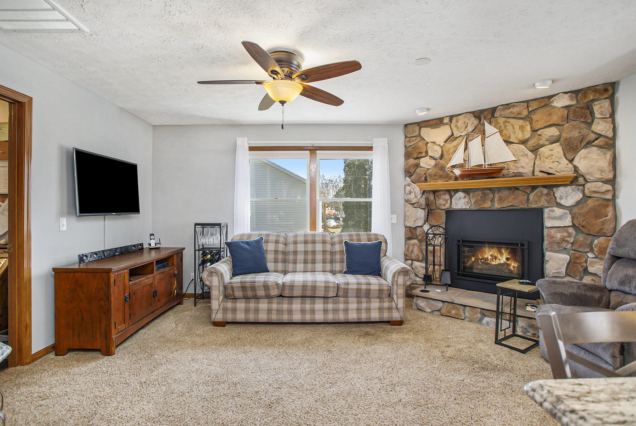 437 Kenaston Drive