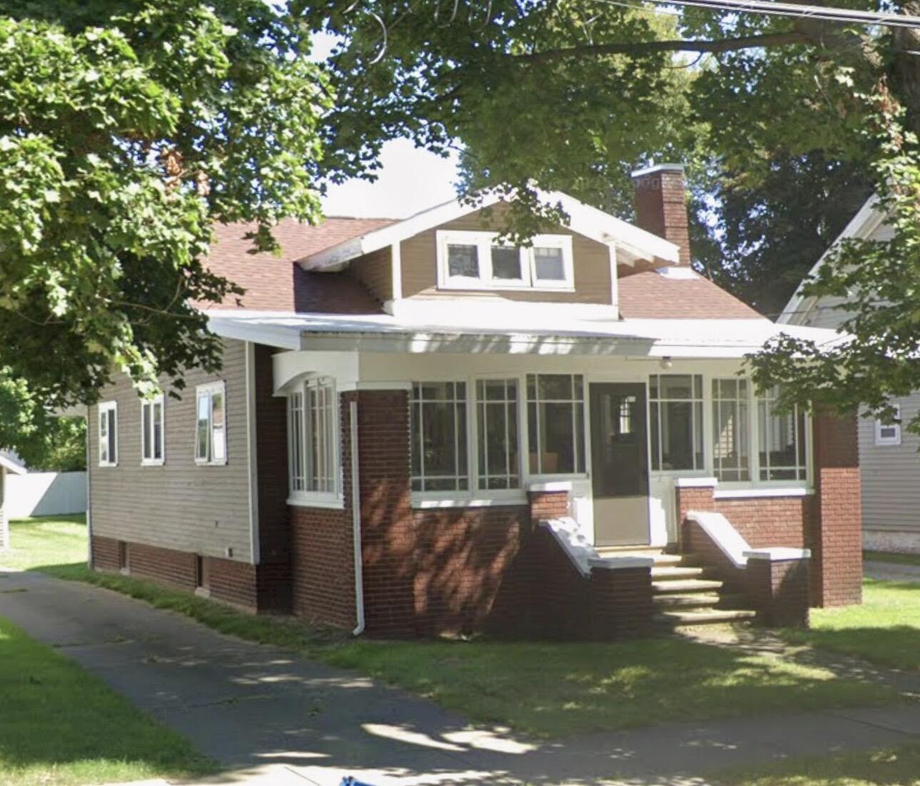 130 W Pearl Street