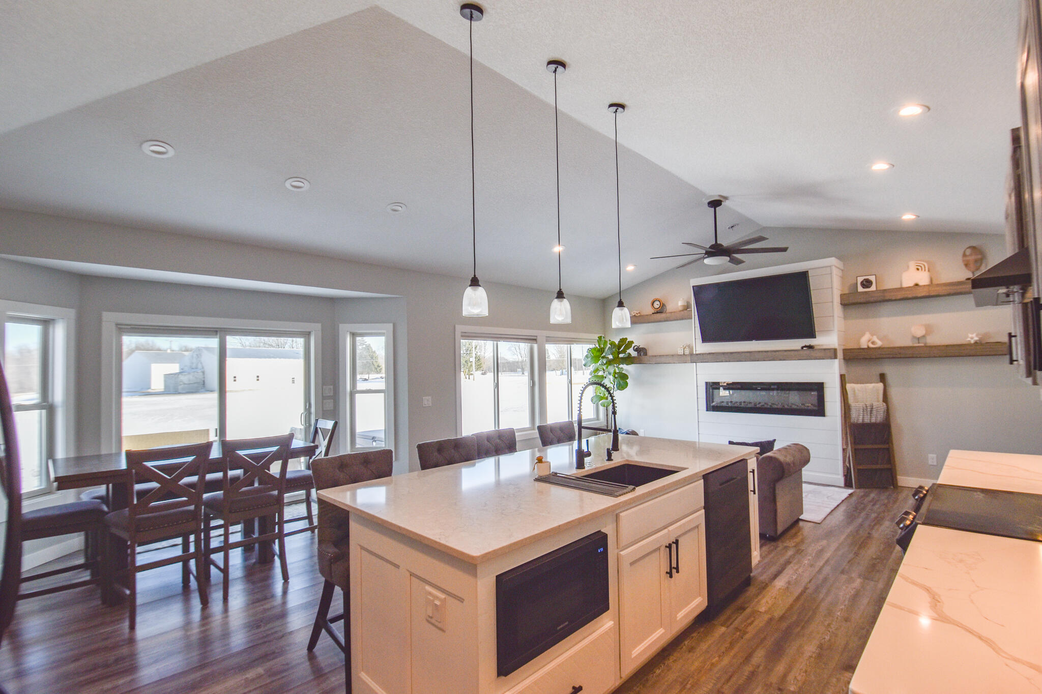 561 Wedge Court