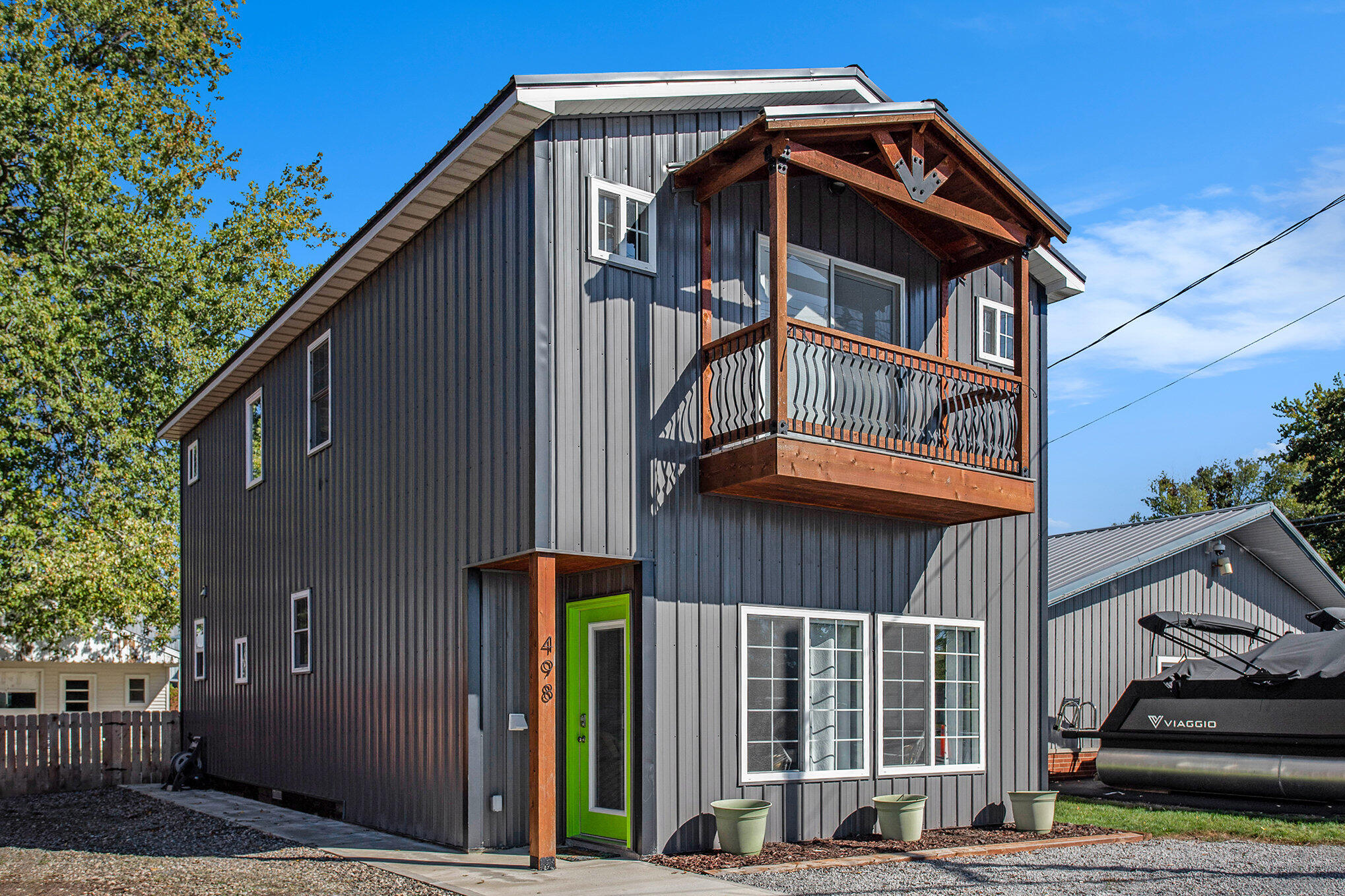 498 Warren Road