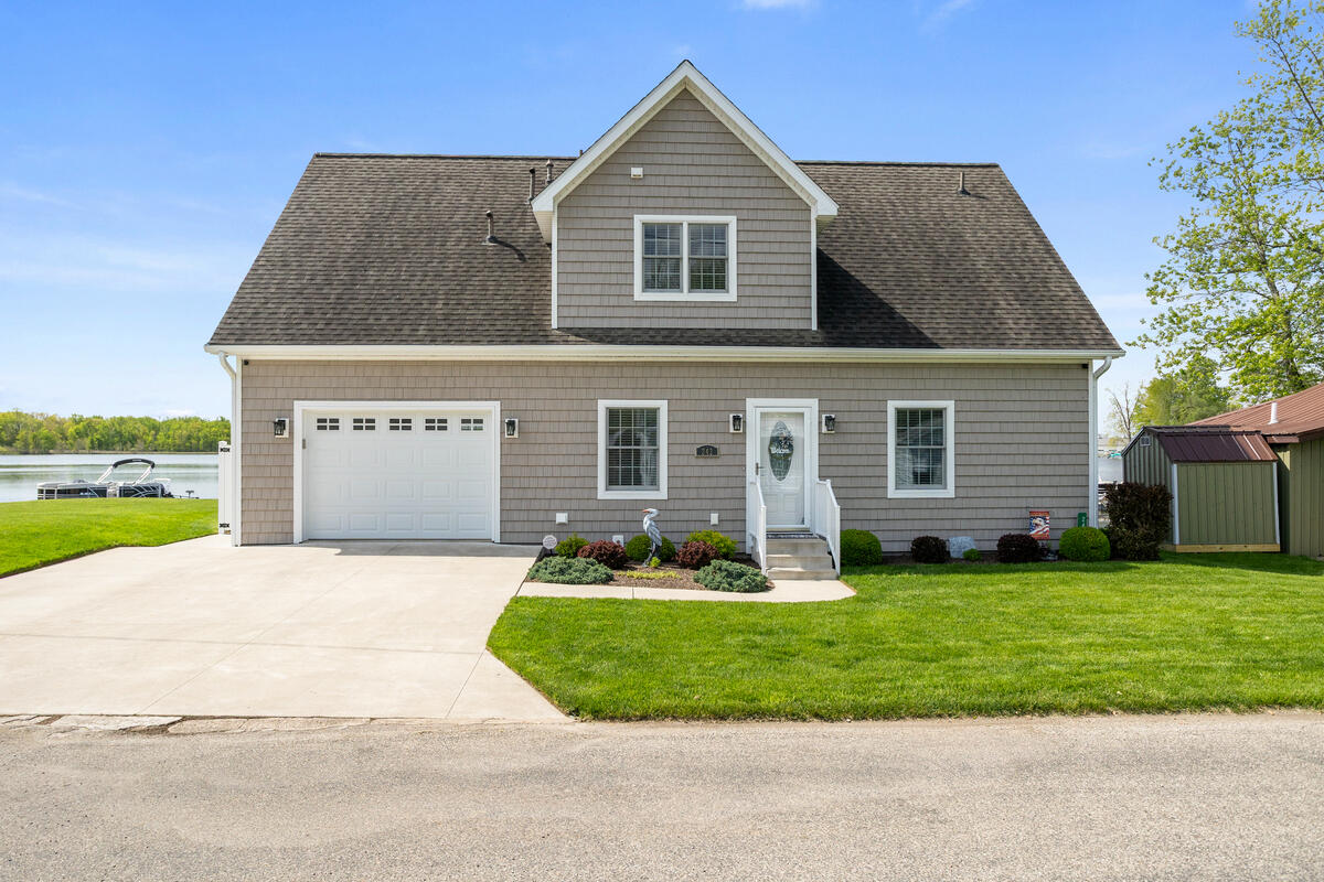 243 E Rose Road