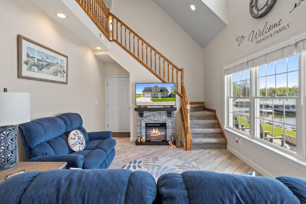243 E Rose Road