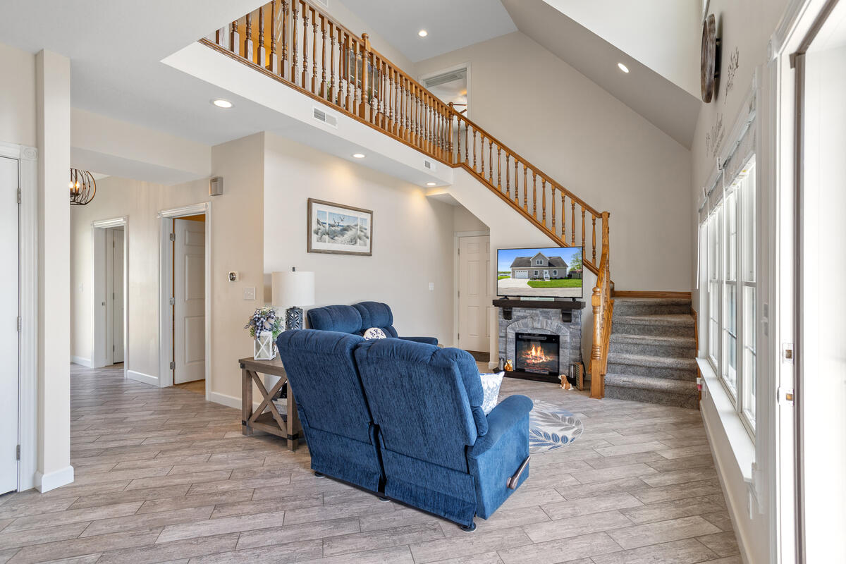 243 E Rose Road