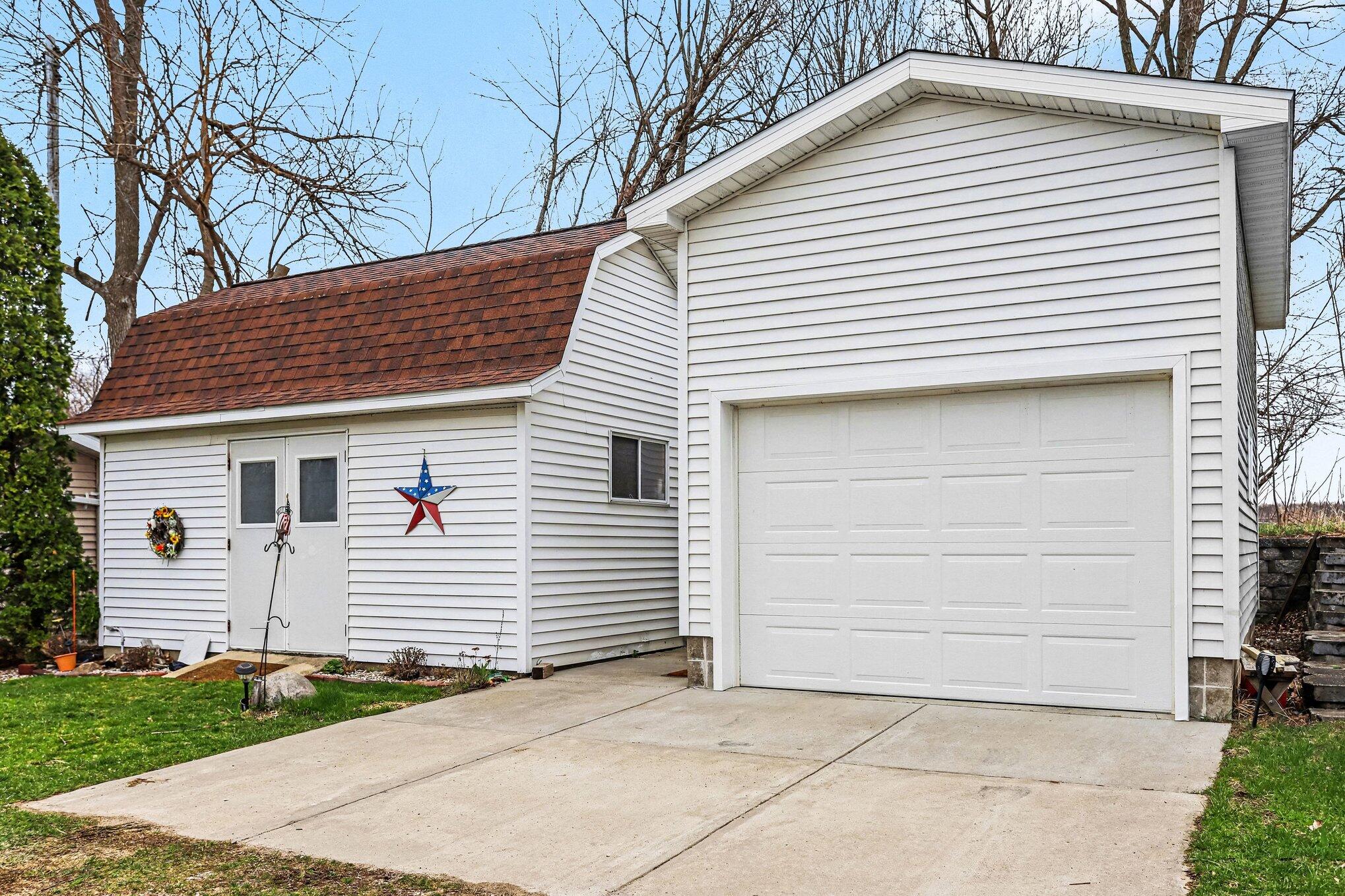 828 N Werners Landing Drive