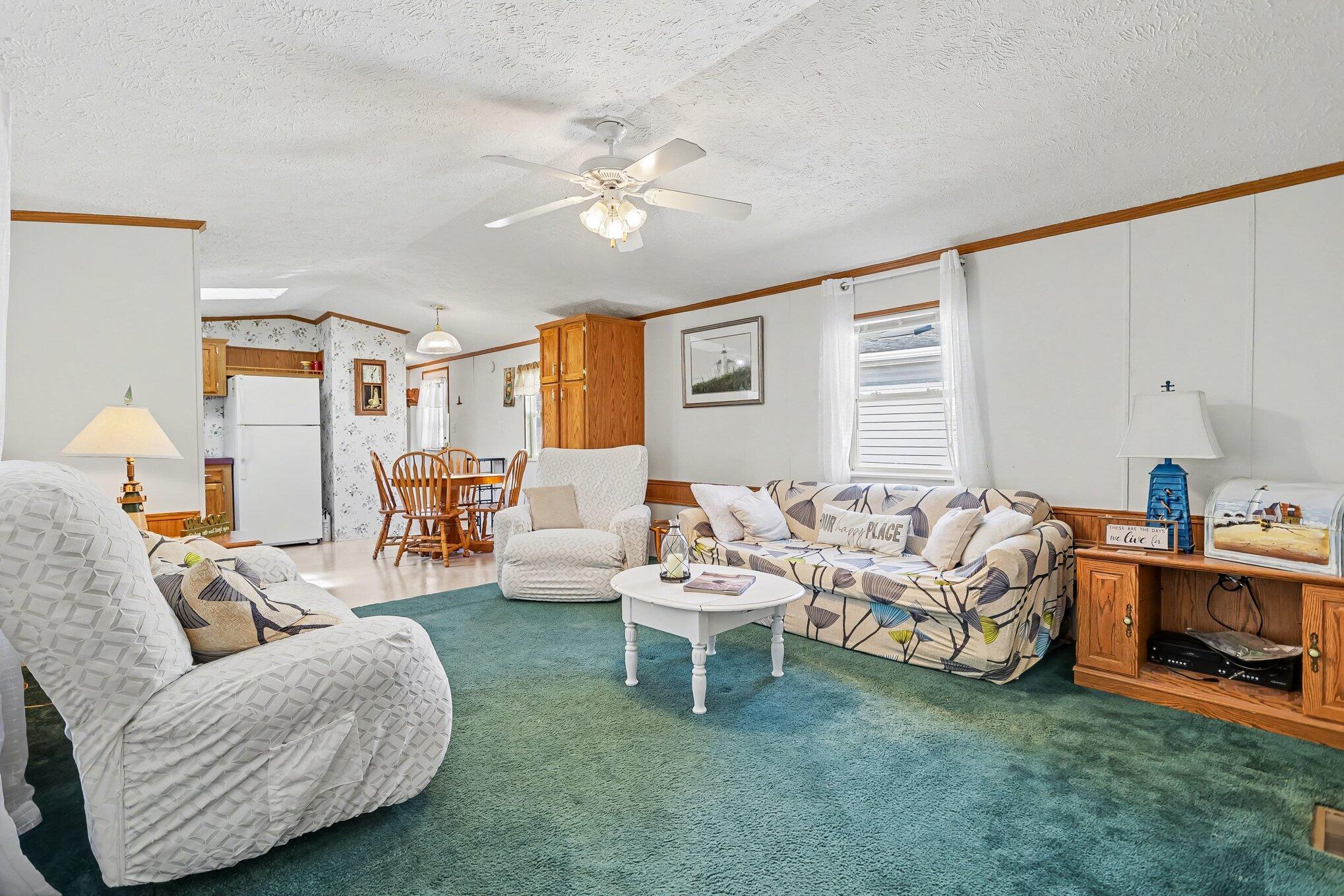572 Maple Lane