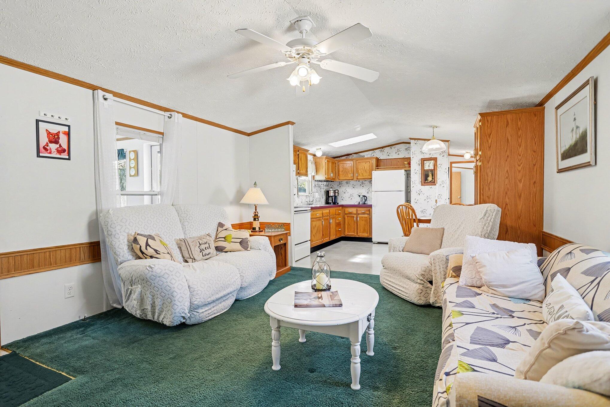 572 Maple Lane