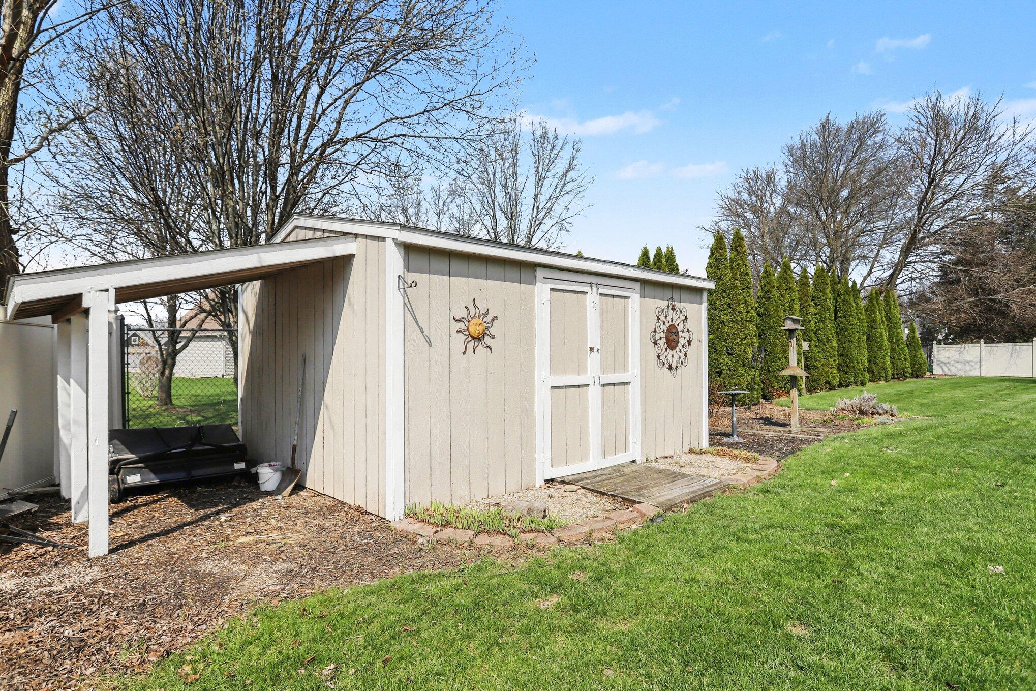 33 Wood Drive