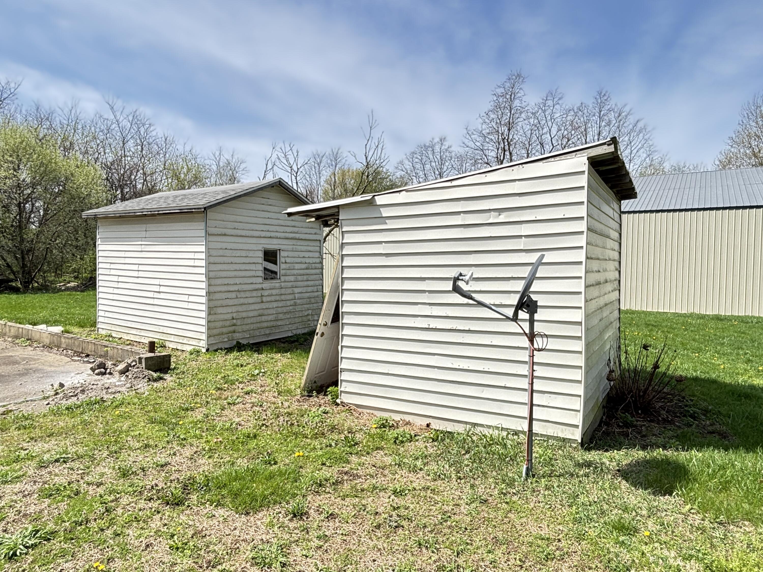 1011 E Copeland Road