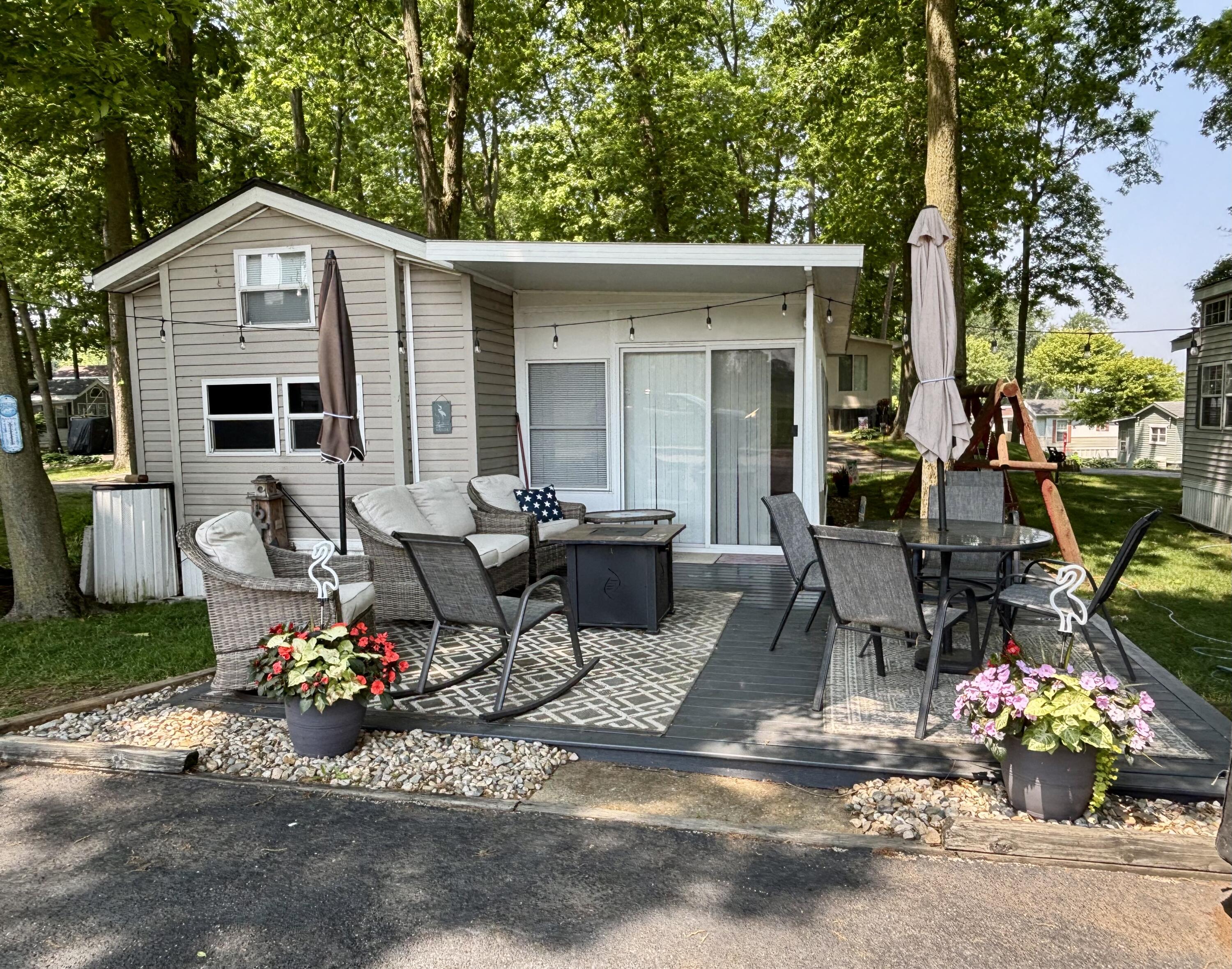 734 Fountain Lane