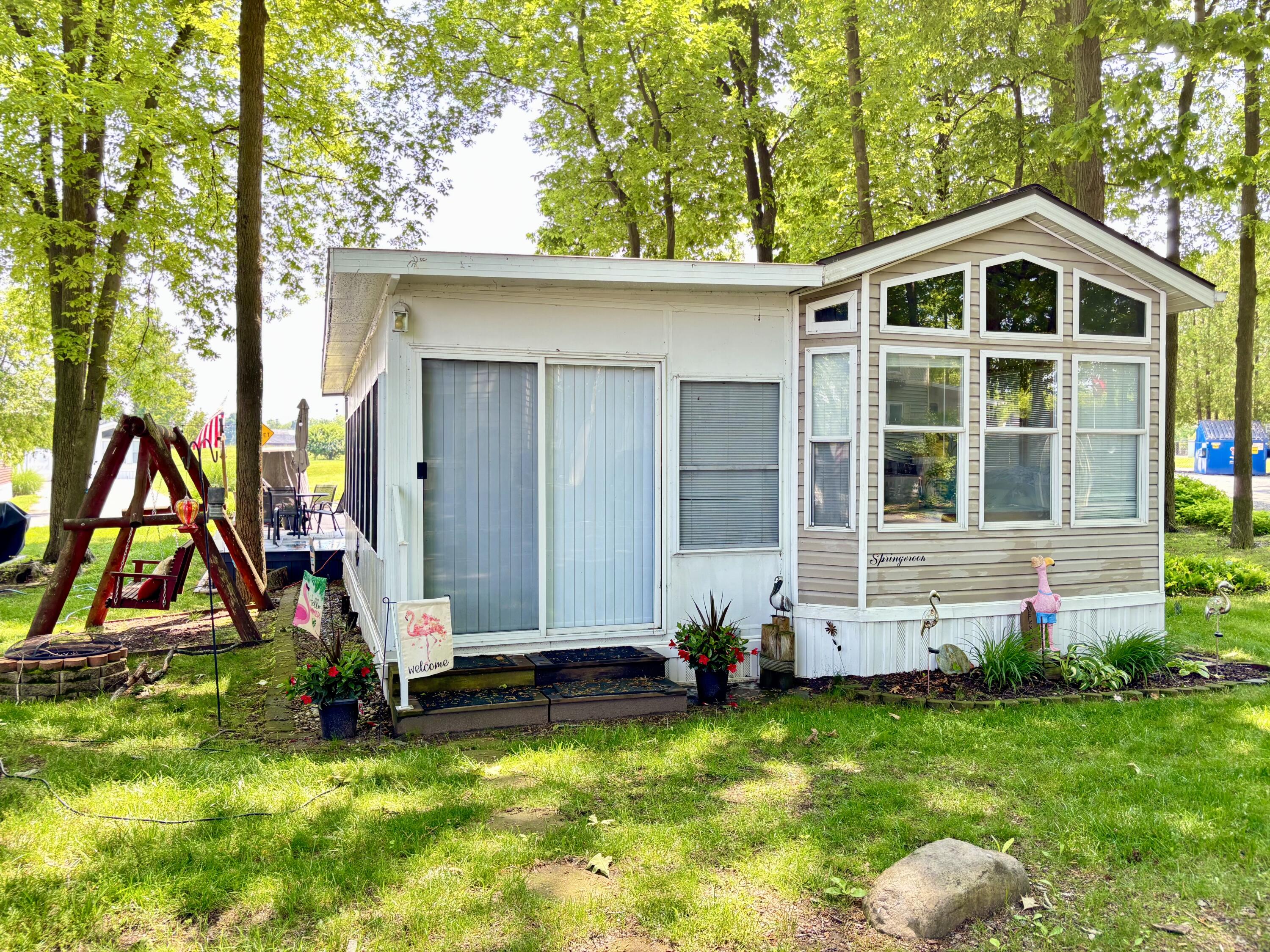 734 Fountain Lane