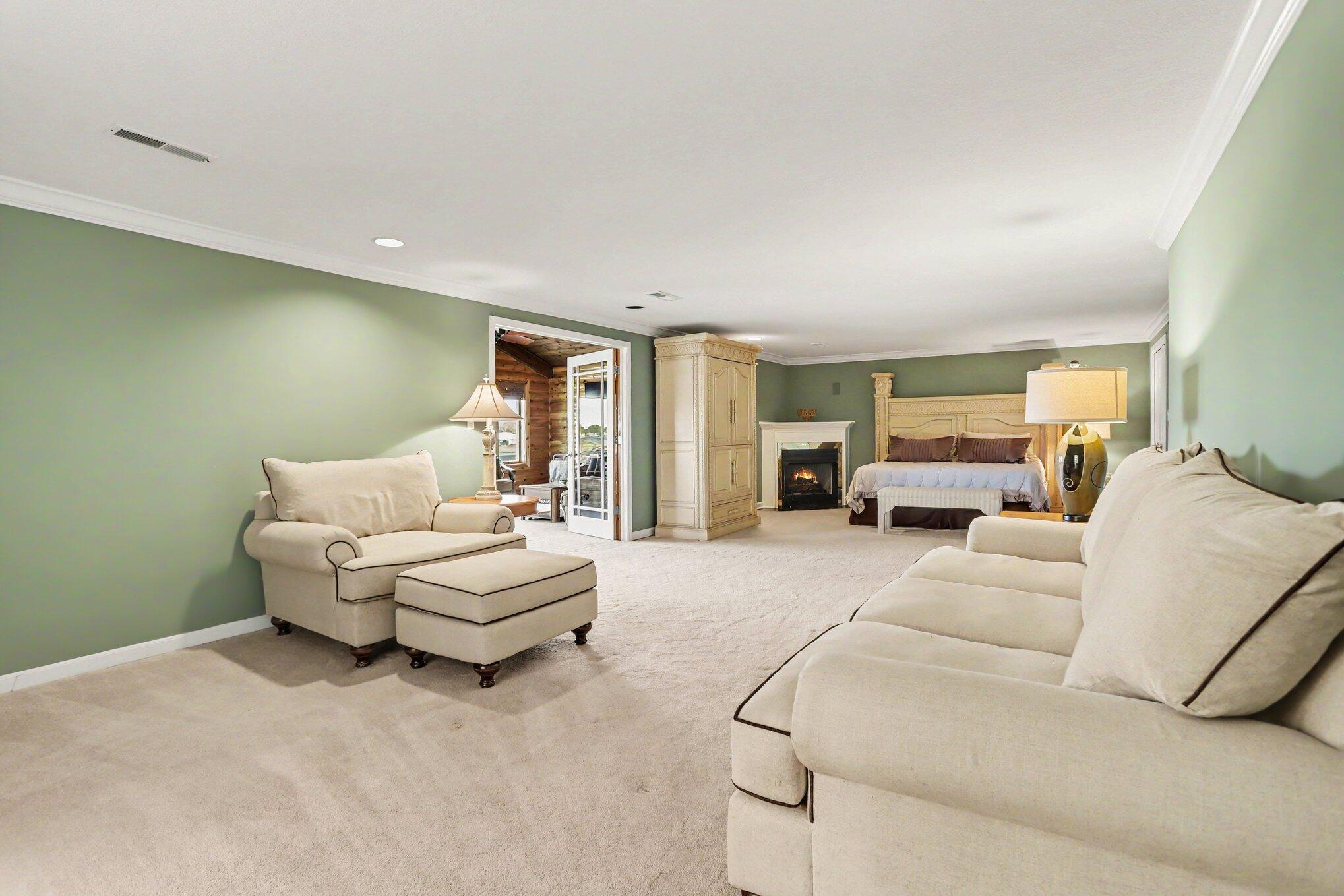 564 Lake Drive