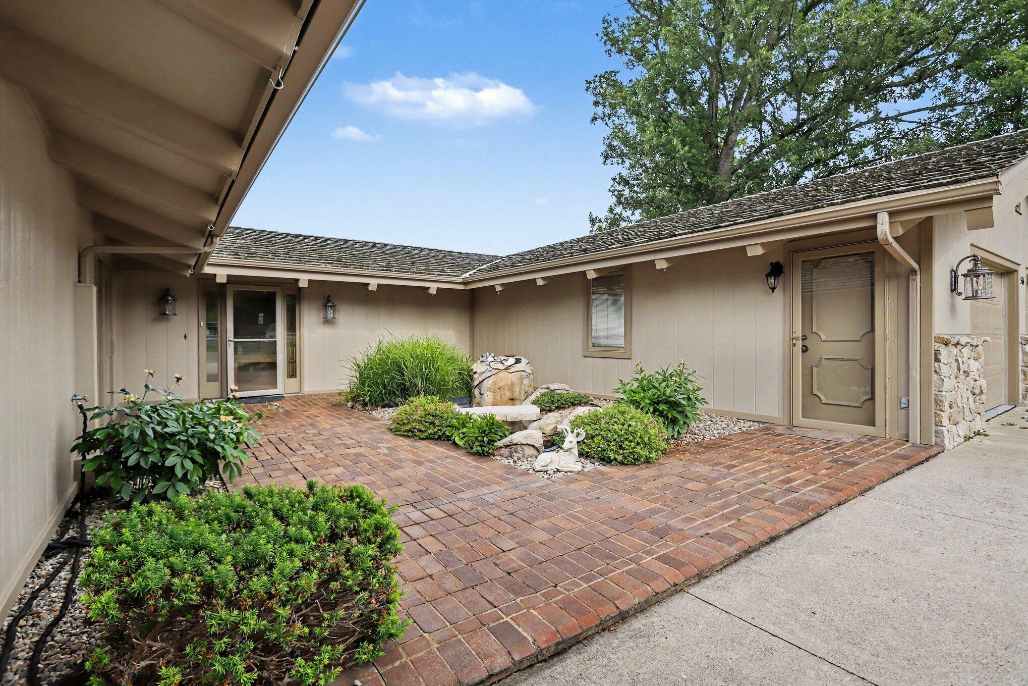 564 Lake Drive