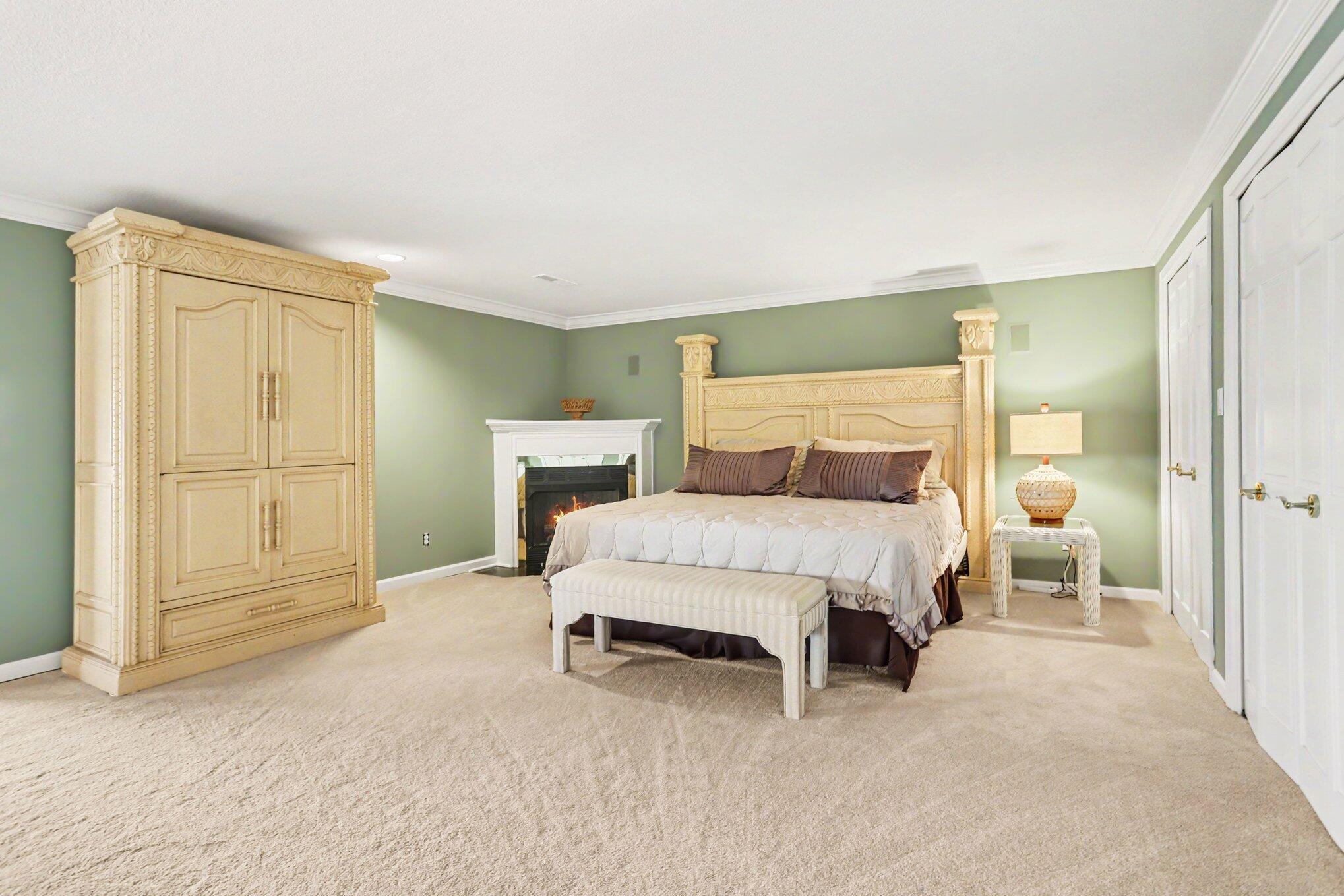564 Lake Drive