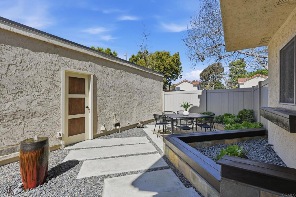 1733 Gentle Breeze Lane