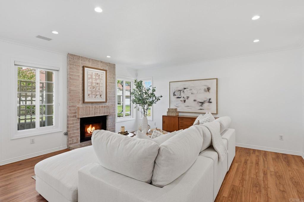 1733 Gentle Breeze Lane