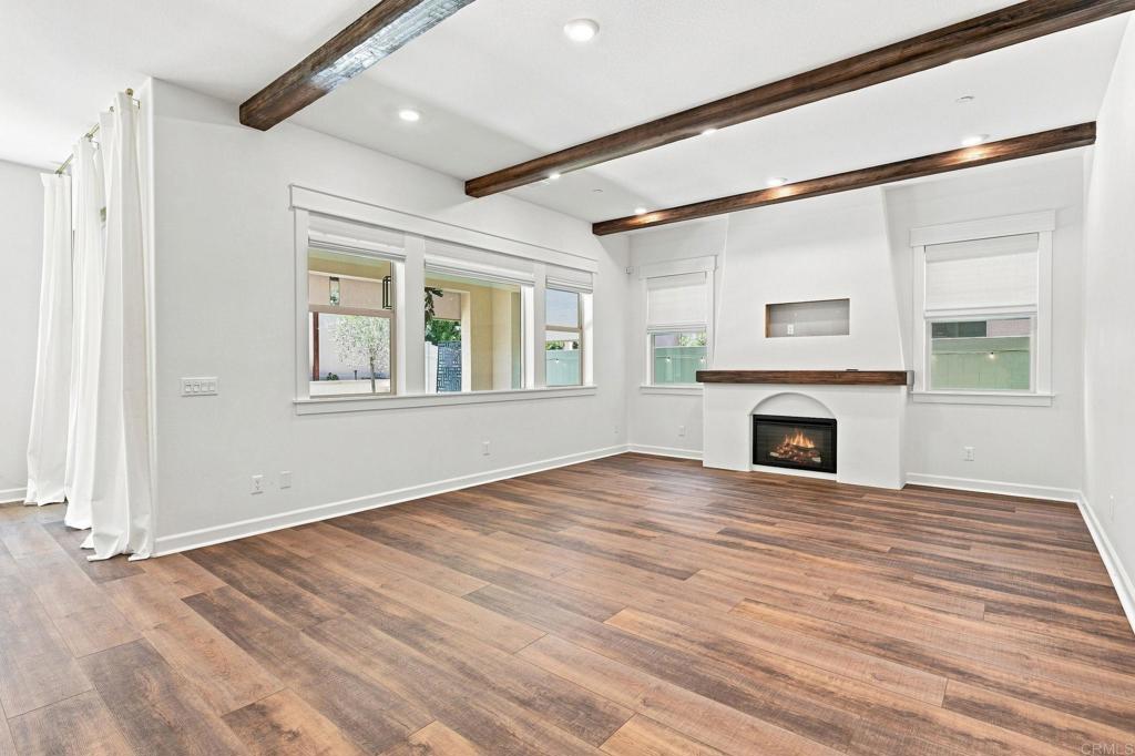587 Gateway Lane