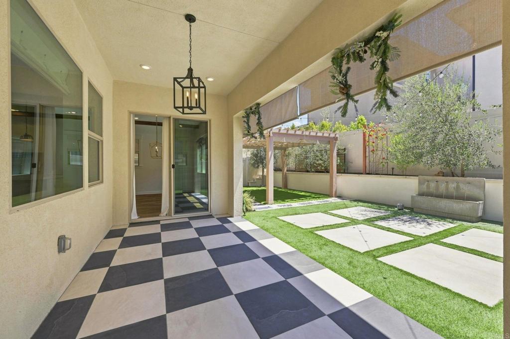 587 Gateway Lane