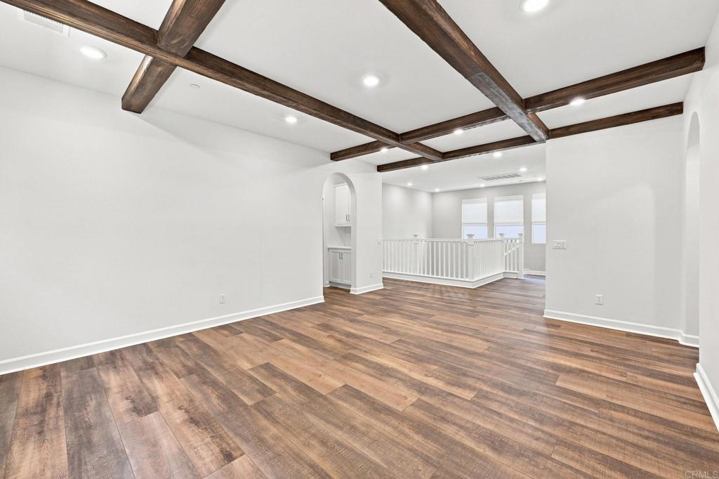 587 Gateway Lane