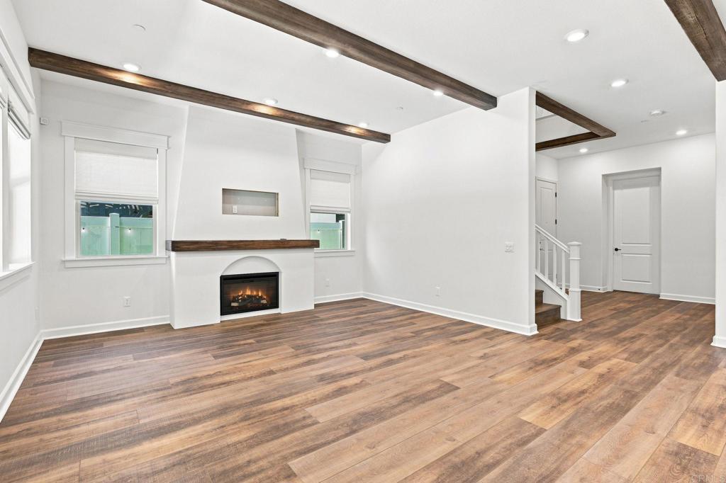 587 Gateway Lane