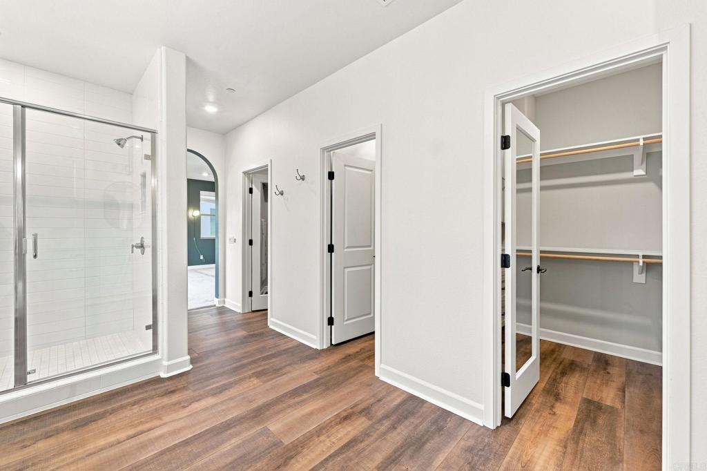 587 Gateway Lane