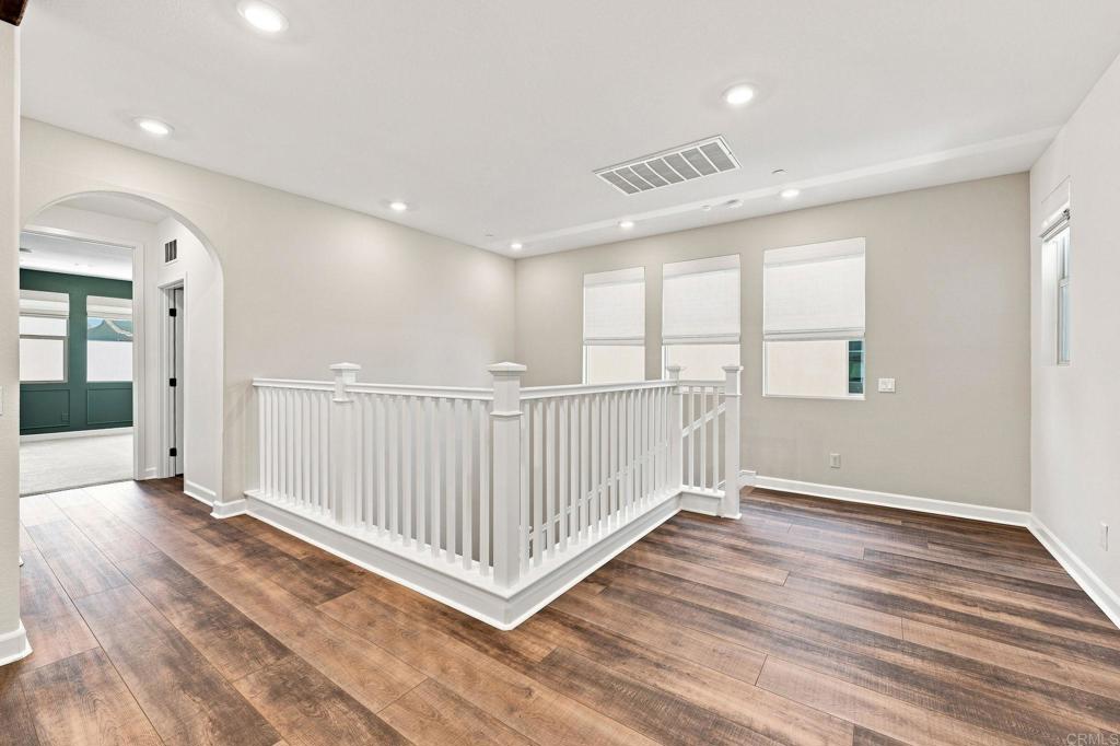587 Gateway Lane