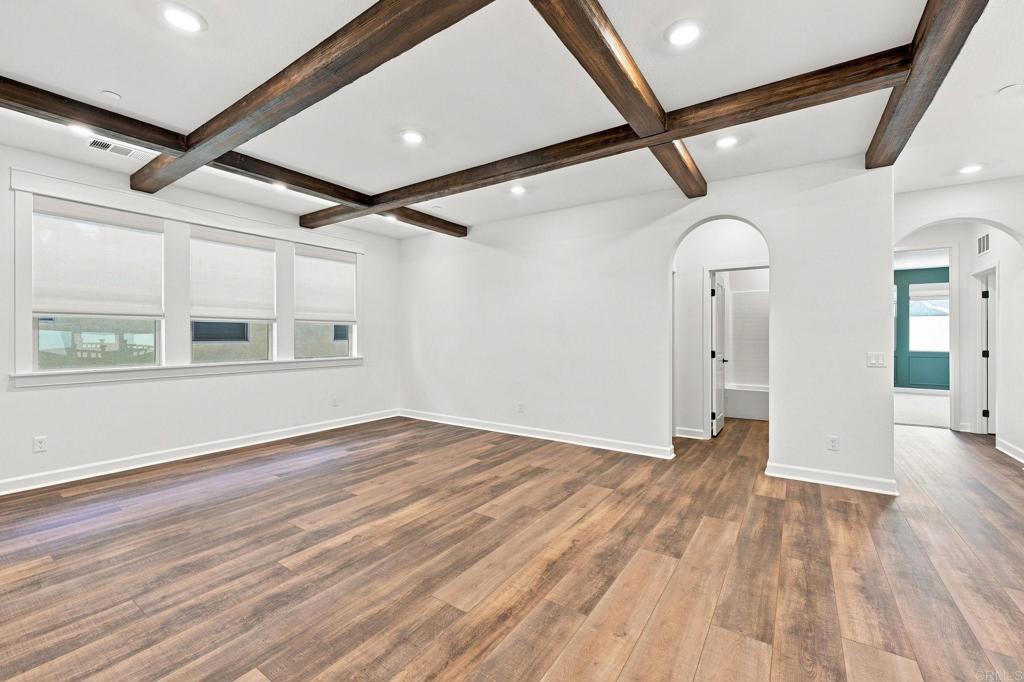 587 Gateway Lane