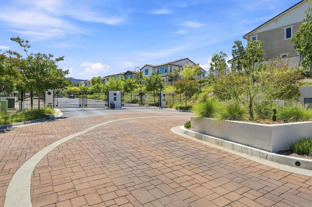 587 Gateway Lane